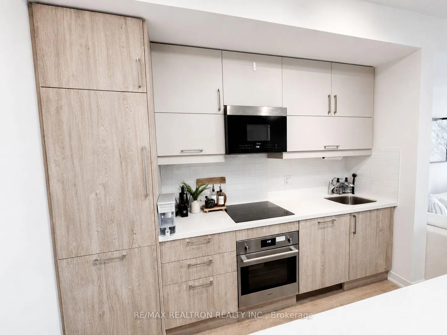 Photo 7 of Unit 1313, 8119 Birchmount Road, Markham, Unionville — HOMEH