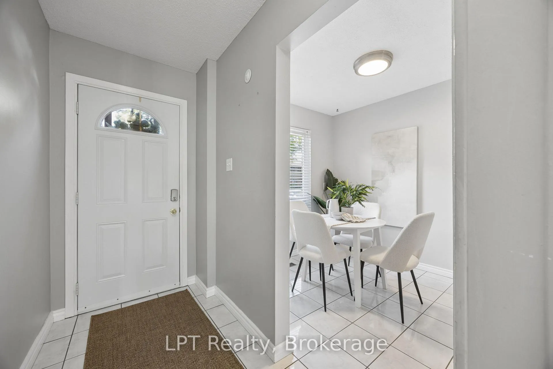 Photo 3 of Unit 62, 155 Glovers Road, Oshawa, Samac — HOMEH