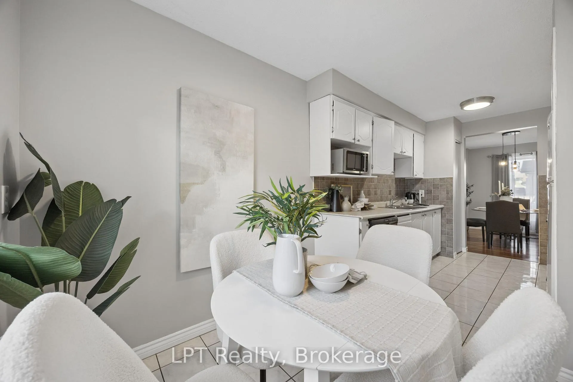 Photo 5 of Unit 62, 155 Glovers Road, Oshawa, Samac — HOMEH
