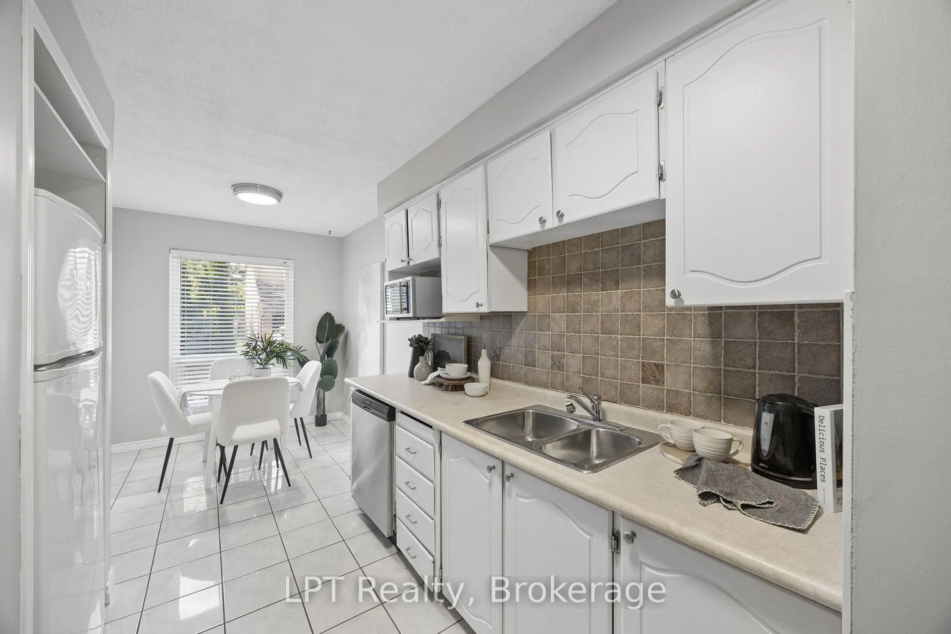 Photo 9 of Unit 62, 155 Glovers Road, Oshawa, Samac — HOMEH
