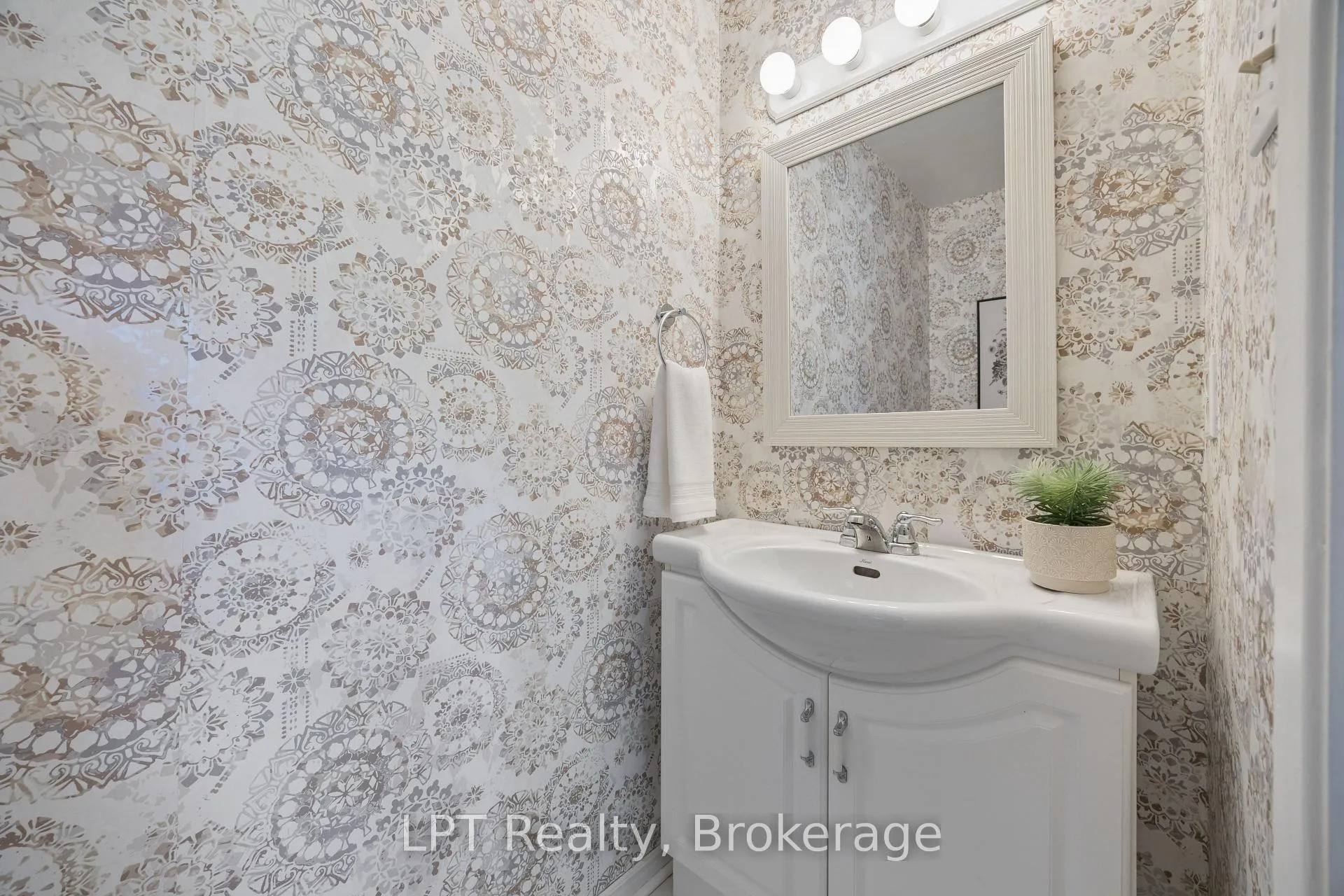 Photo 28 of Unit 62, 155 Glovers Road, Oshawa, Samac — HOMEH