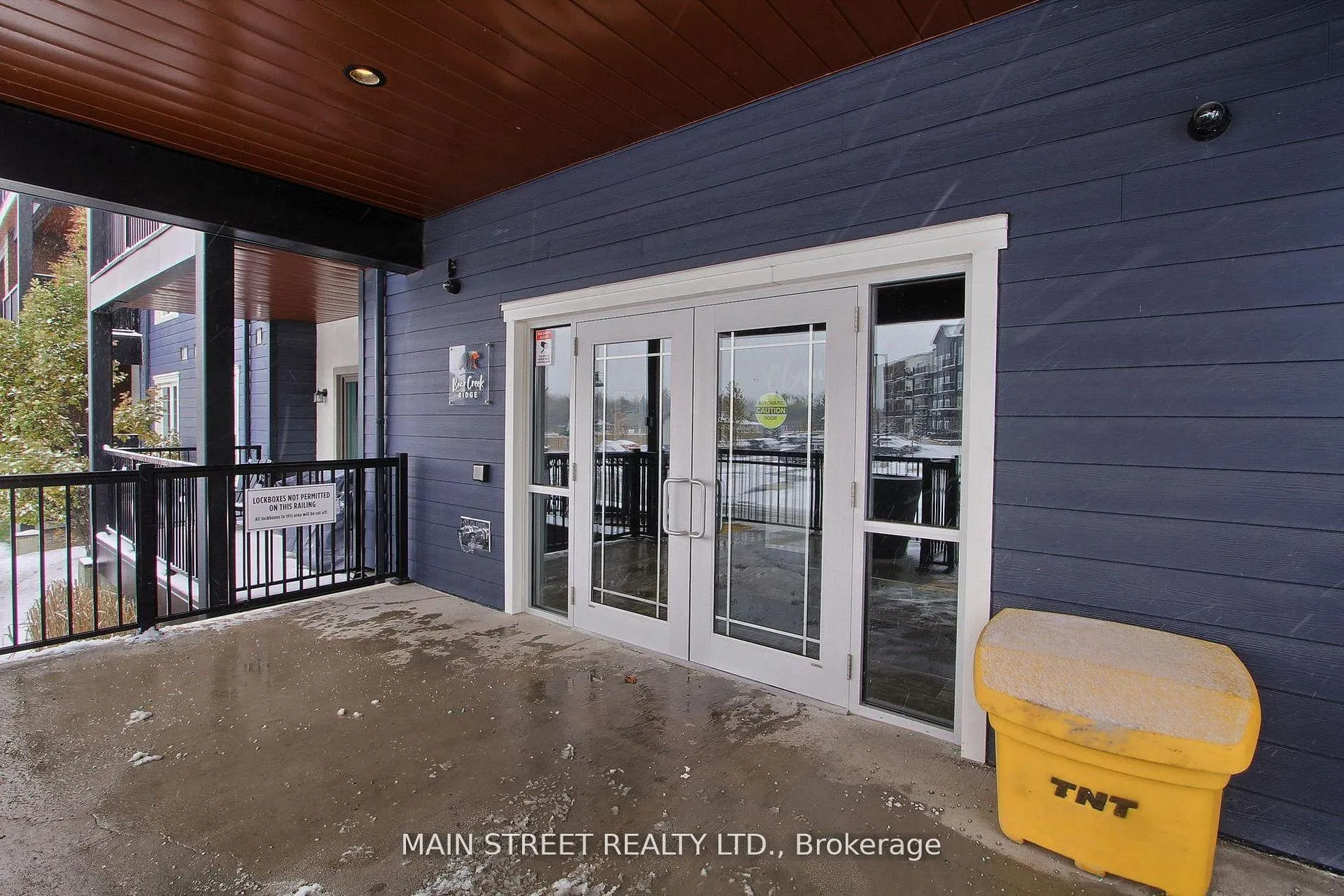 Photo 2 of Unit 402, 20 Koda Street, Barrie, Rural Barrie Southwest — HOMEH