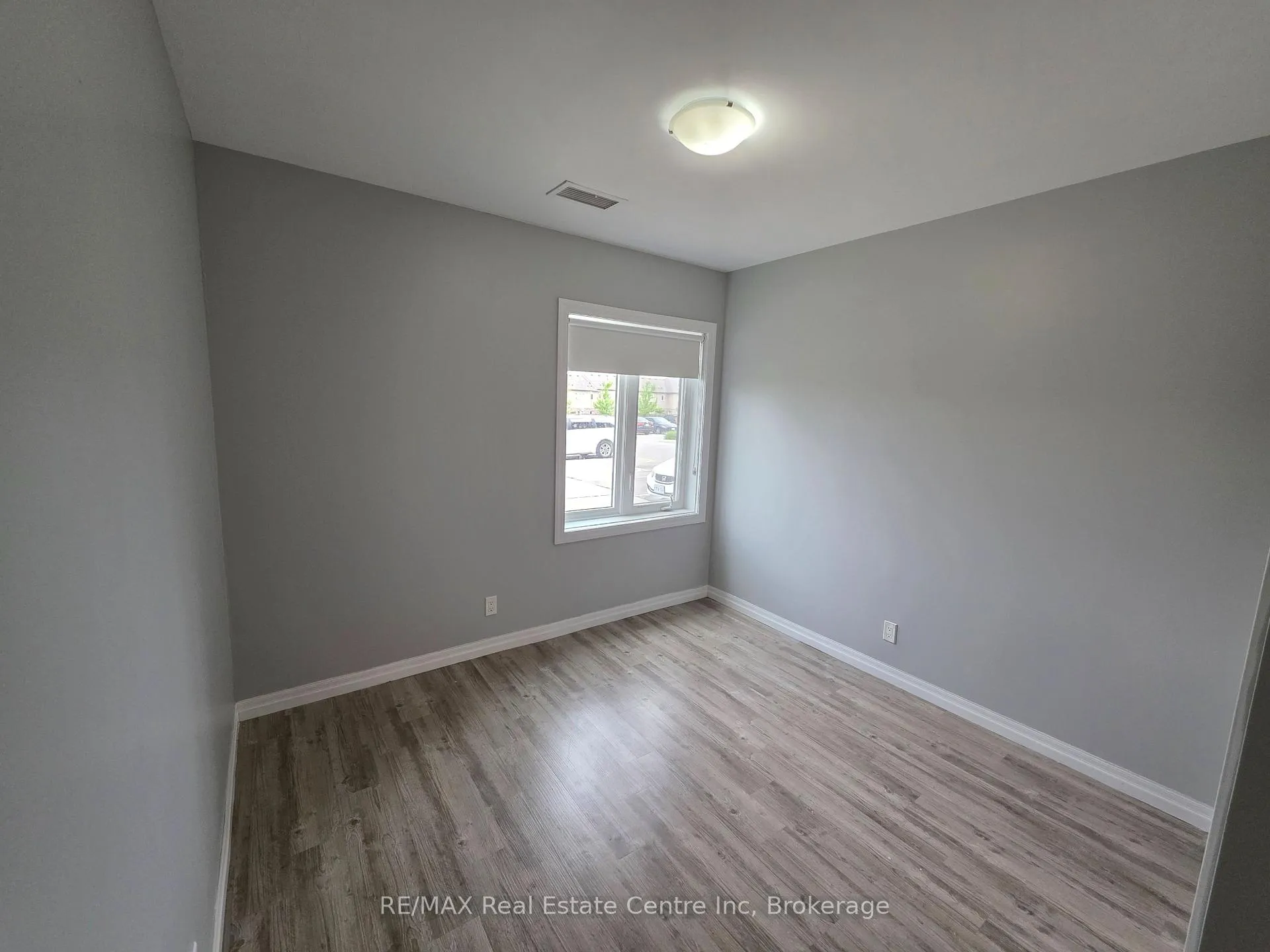 Photo 10 of Unit 35, 108 Summit Ridge Drive, Guelph, Grange Road — HOMEH