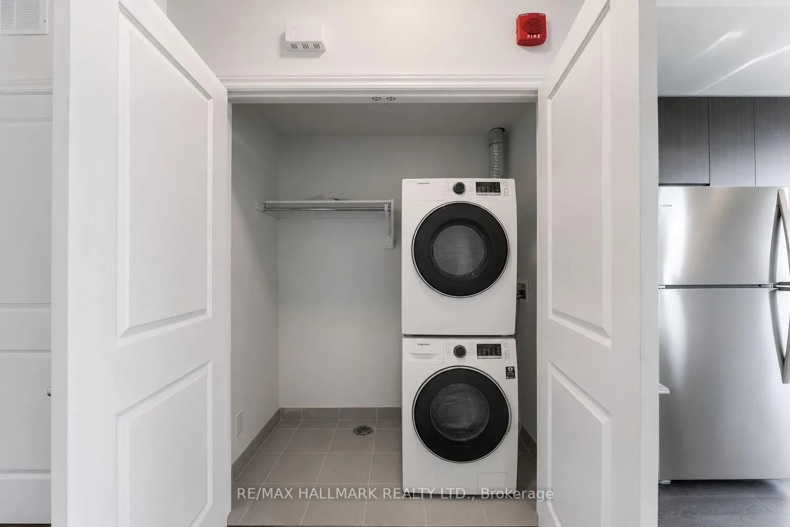 Photo 7 of Unit 31, 100 Long Branch Avenue, Etobicoke, Long Branch — HOMEH