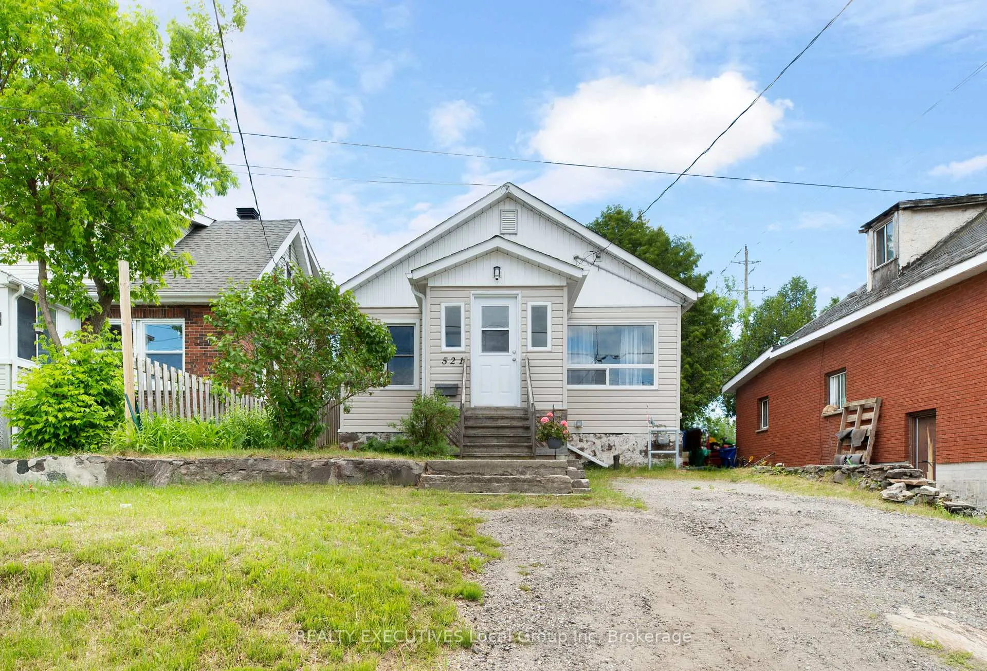 Front of 521 Metcalfe Street