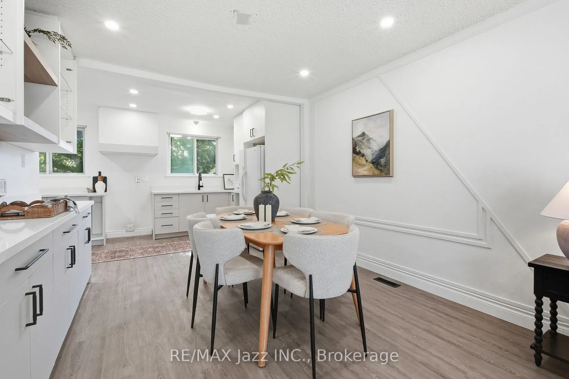 Photo 13 of 50 Oakdale Drive, Oshawa, Donevan — HOMEH