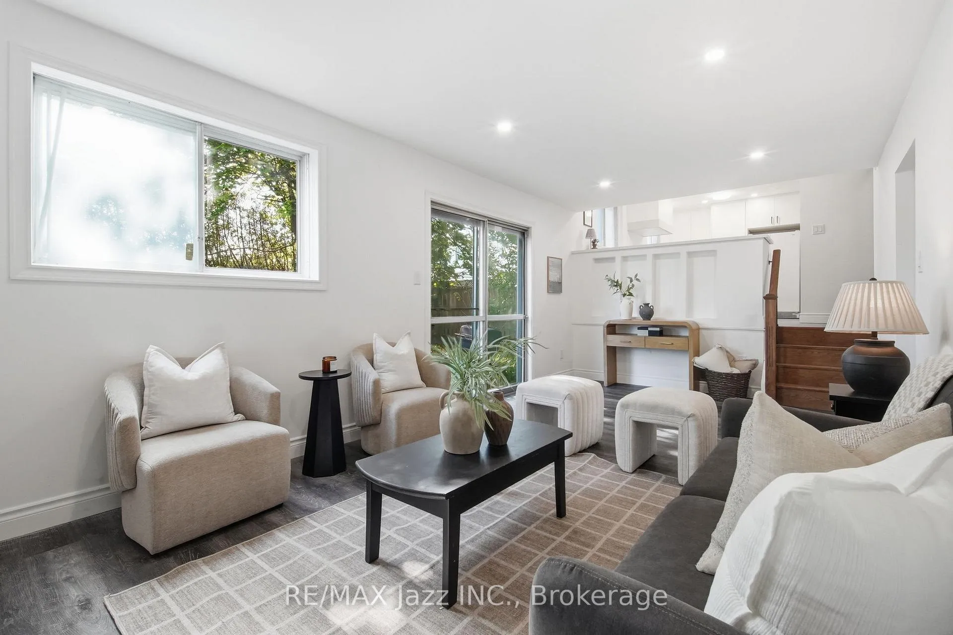 Photo 24 of 50 Oakdale Drive, Oshawa, Donevan — HOMEH