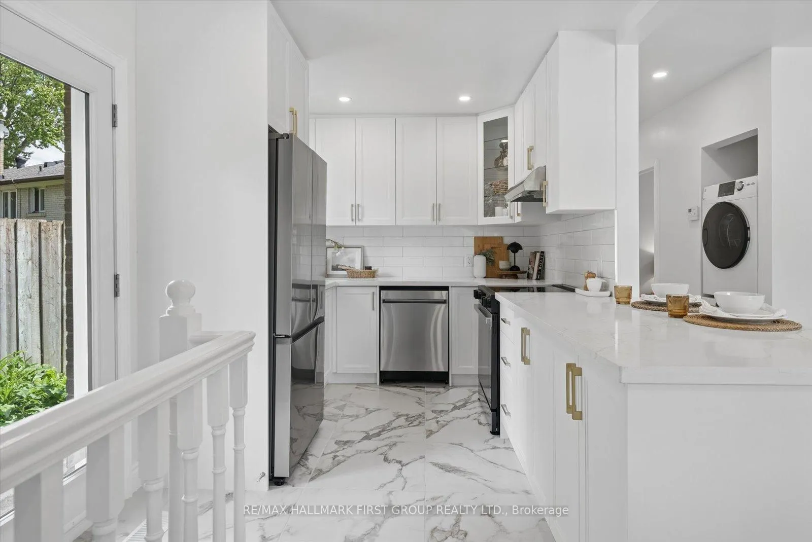 Photo 5 of 37 Hiley Avenue, Ajax, Central West — HOMEH