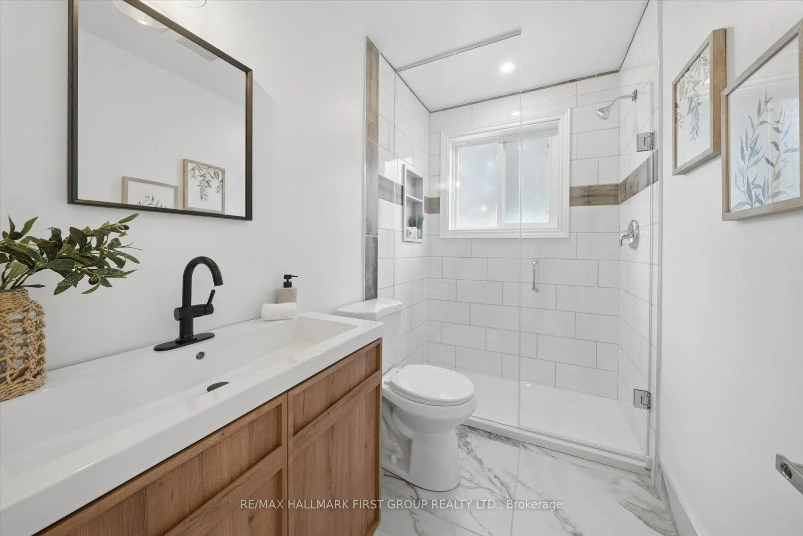 Photo 13 of 37 Hiley Avenue, Ajax, Central West — HOMEH