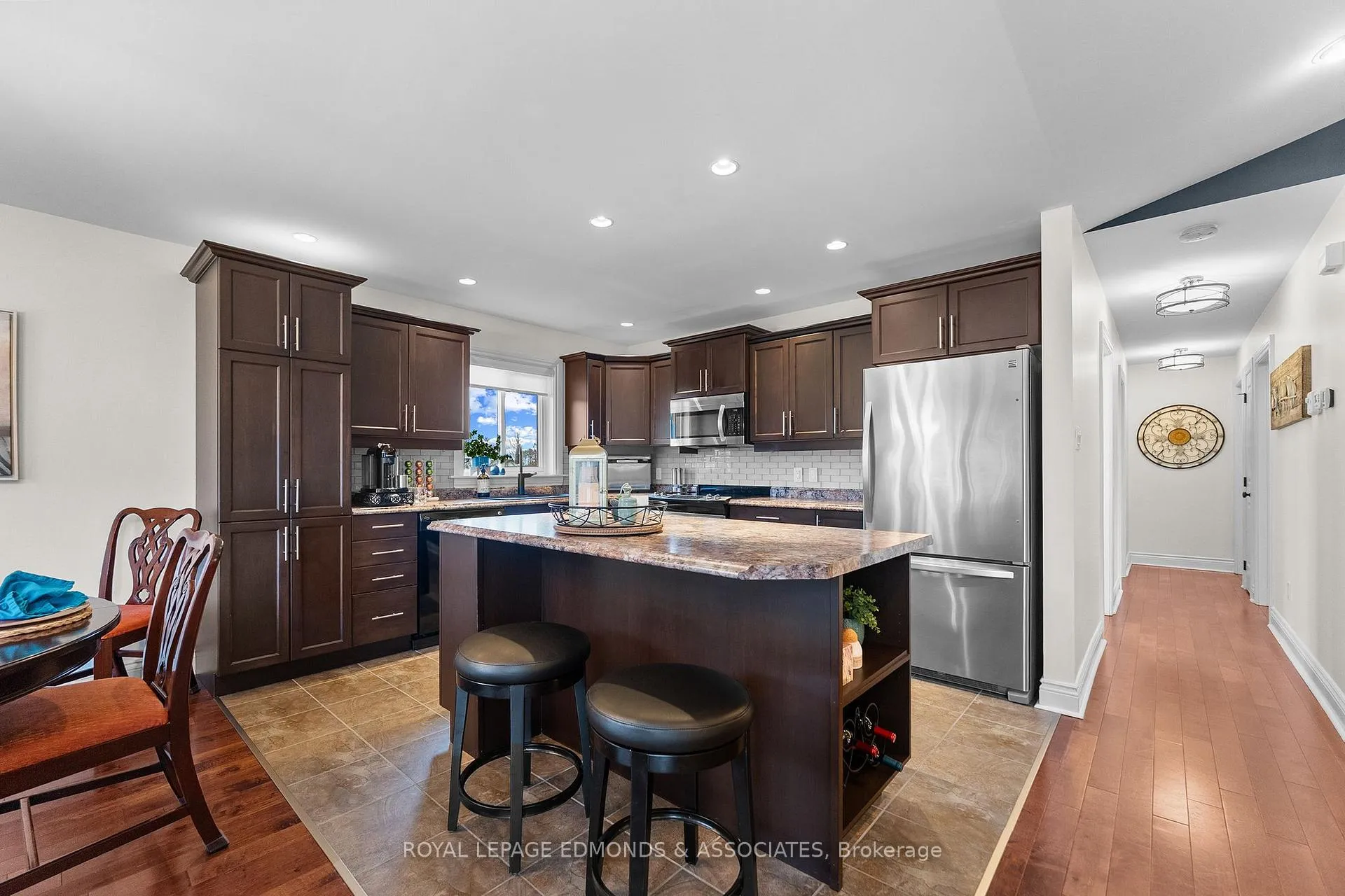 Photo 16 of 51 Bedard Boulevard, Petawawa, Petawawa — HOMEH
