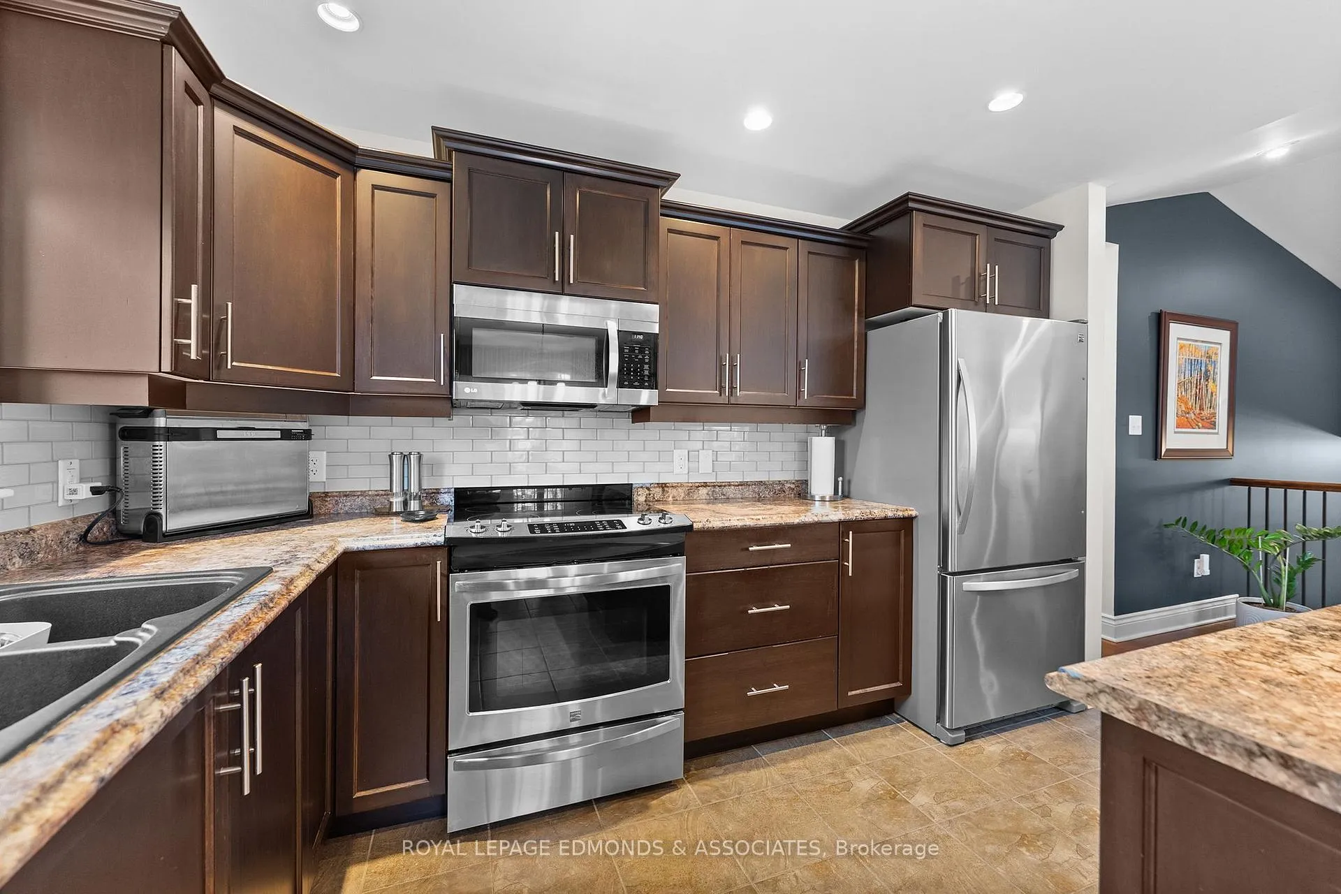 Photo 18 of 51 Bedard Boulevard, Petawawa, Petawawa — HOMEH