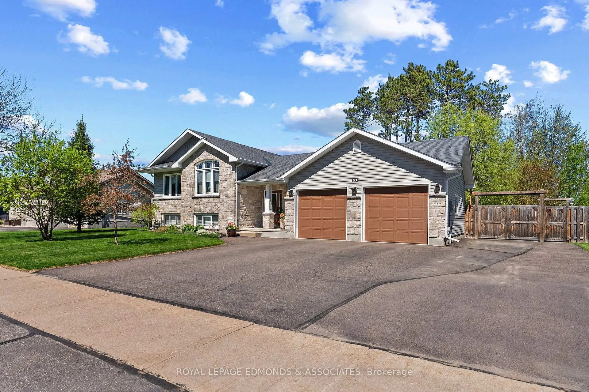 Photo 45 of 51 Bedard Boulevard, Petawawa, Petawawa — HOMEH