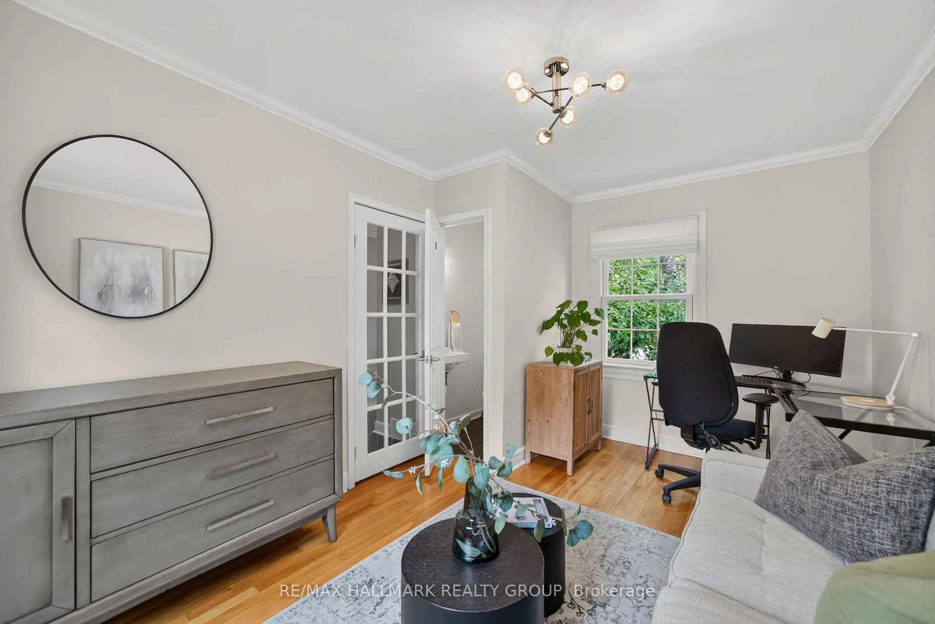 Photo 7 of 1 Bedford Crescent, Ottawa, Manor Park — HOMEH
