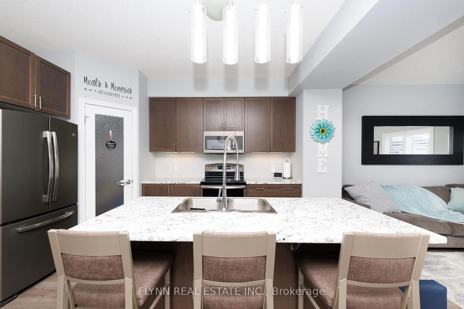Photo 7 of 37 Sunset Way, Thorold, Rolling Meadows — HOMEH