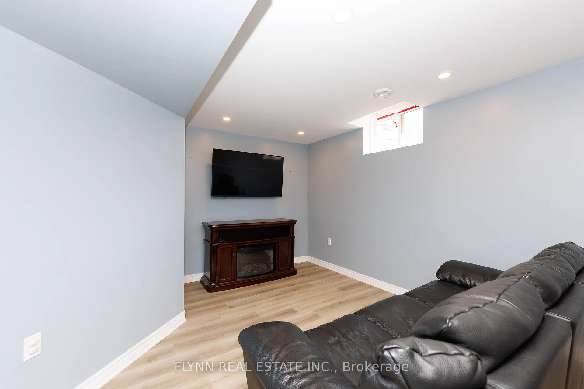 Photo 32 of 37 Sunset Way, Thorold, Rolling Meadows — HOMEH