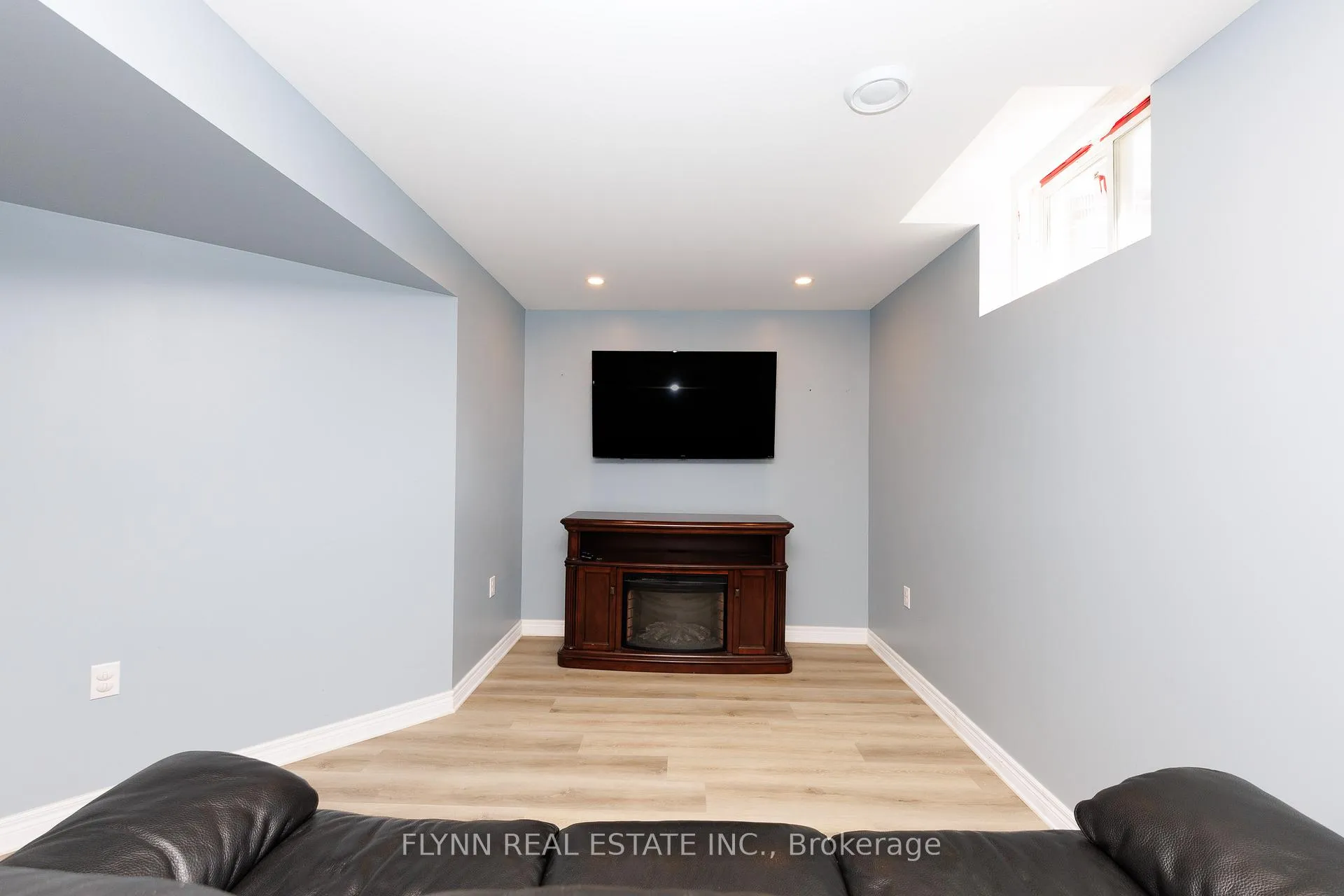 Photo 33 of 37 Sunset Way, Thorold, Rolling Meadows — HOMEH