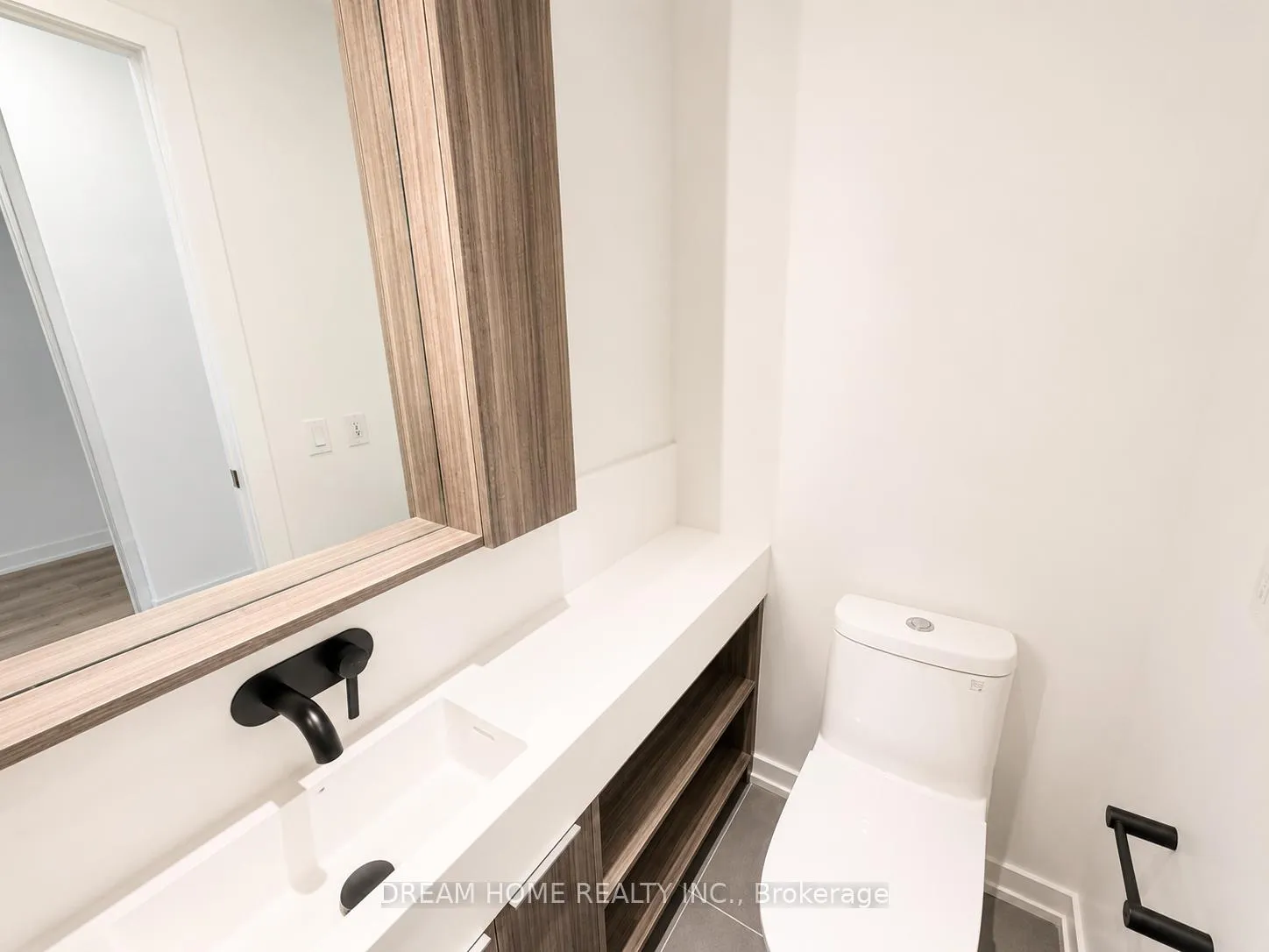 Photo 11 of Unit 210, 127 Broadway Avenue, Toronto, Mount Pleasant West — HOMEH