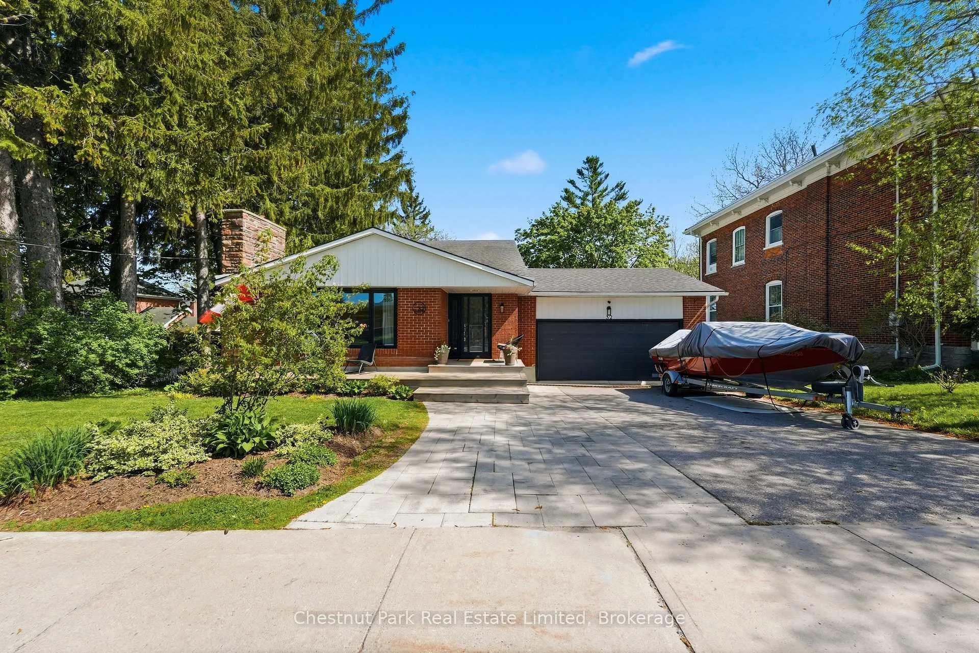 Photo 1 of 32 Barker Street, Prince Edward County, Picton — HOMEH