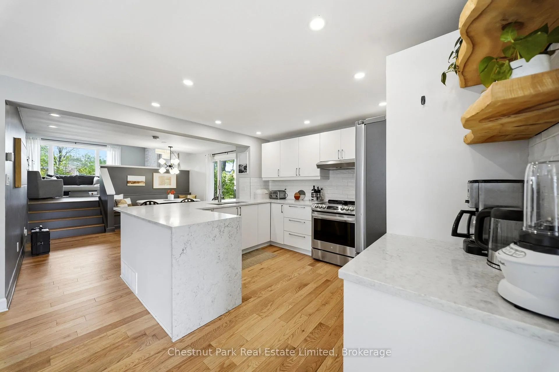 Photo 12 of 32 Barker Street, Prince Edward County, Picton — HOMEH