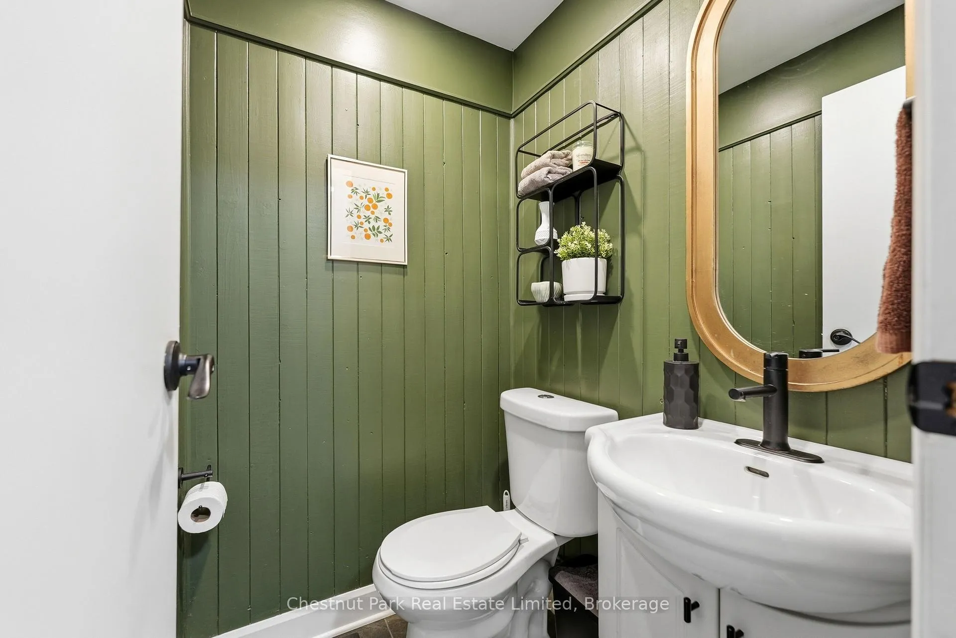 Photo 19 of 32 Barker Street, Prince Edward County, Picton — HOMEH