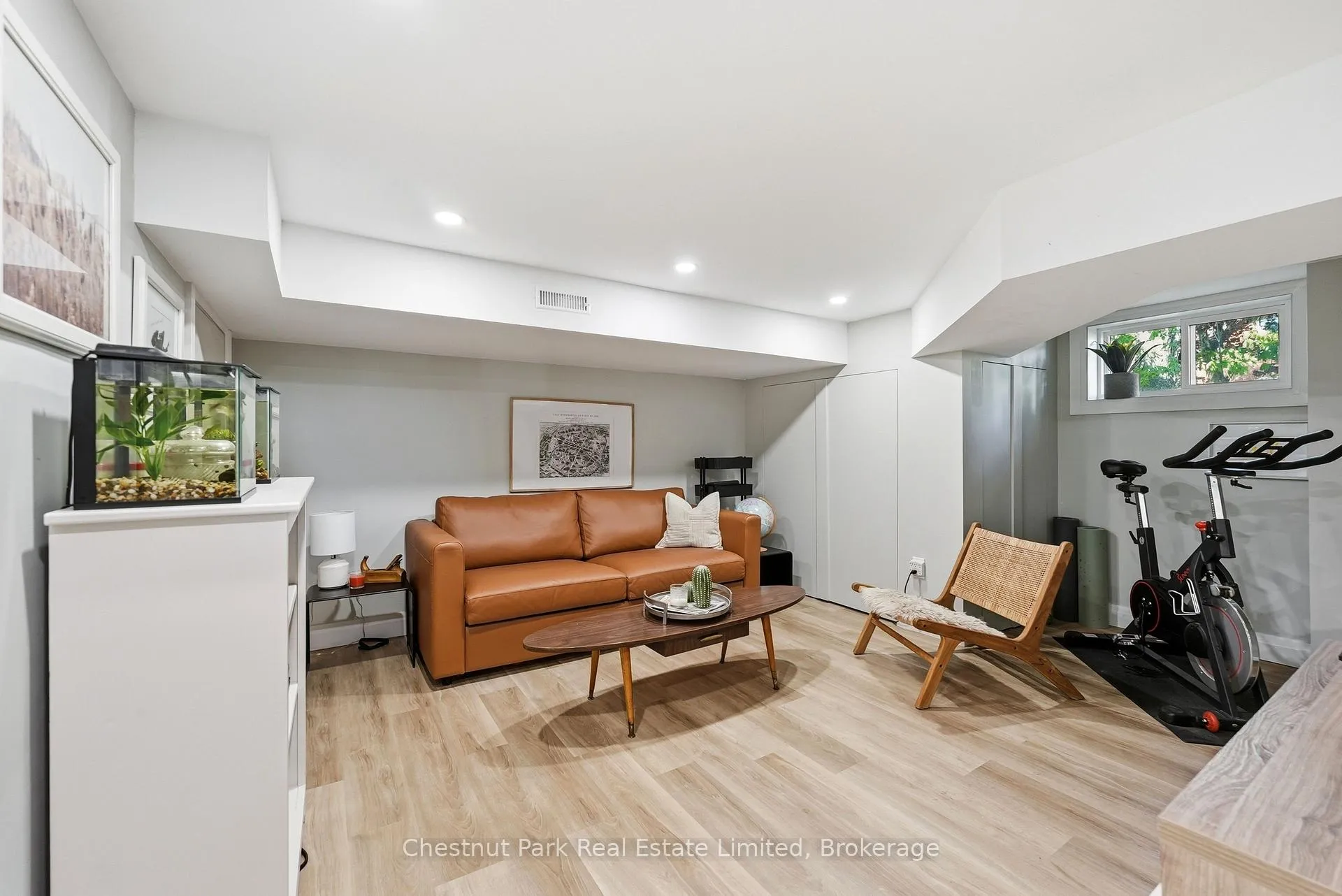 Photo 20 of 32 Barker Street, Prince Edward County, Picton — HOMEH