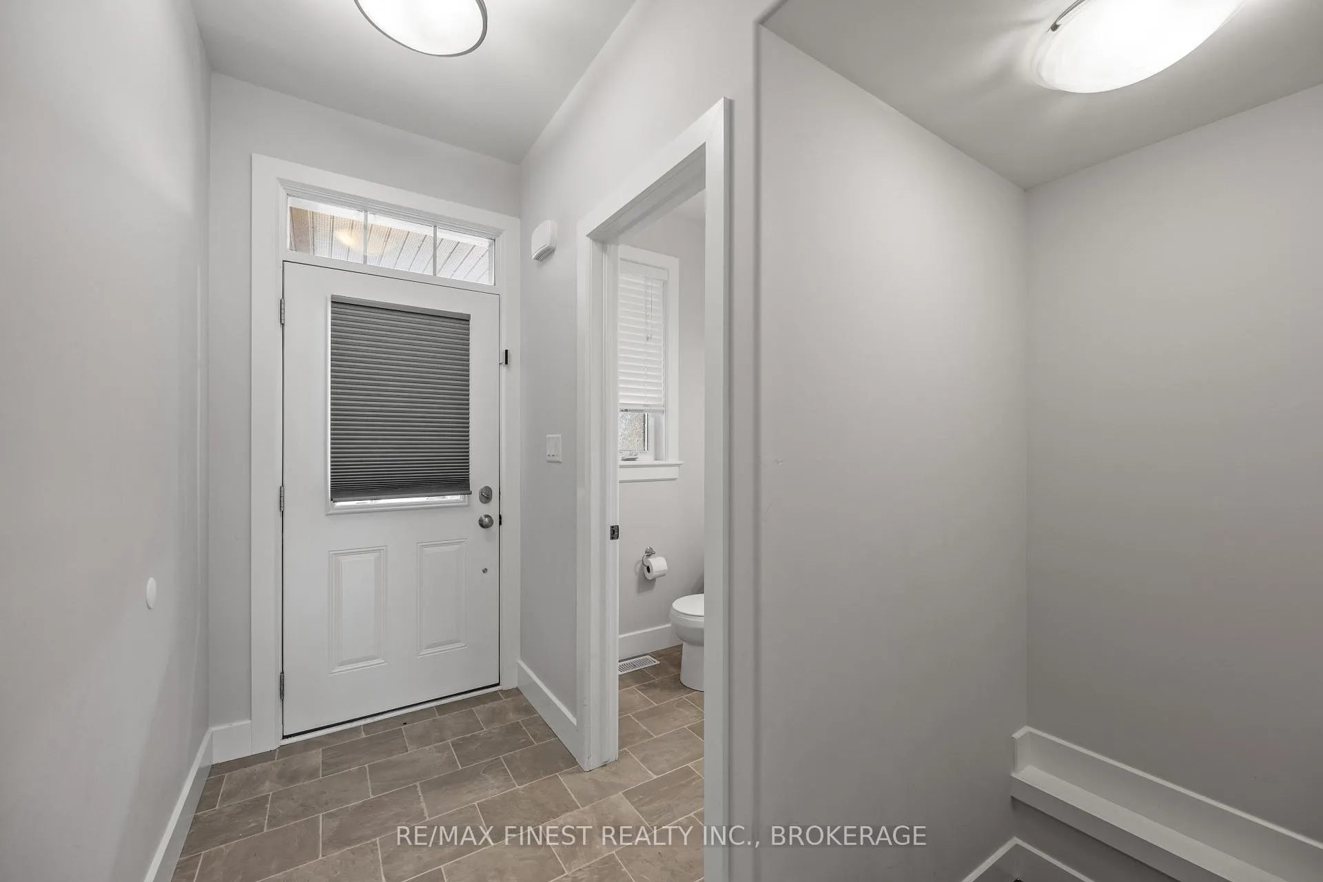 Photo 4 of 201 Pratt Drive, Loyalist, Amherstview — HOMEH
