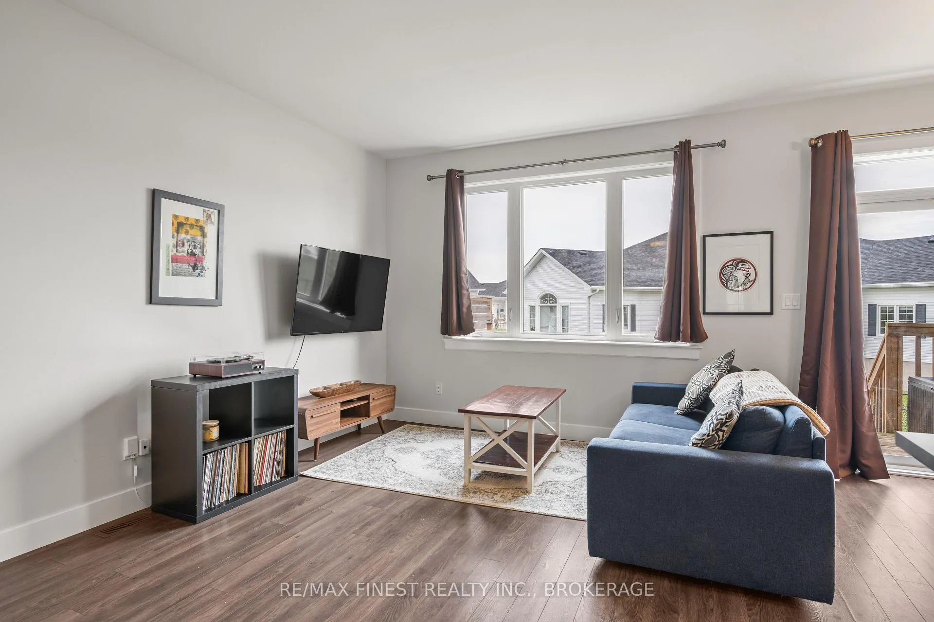 Photo 11 of 201 Pratt Drive, Loyalist, Amherstview — HOMEH