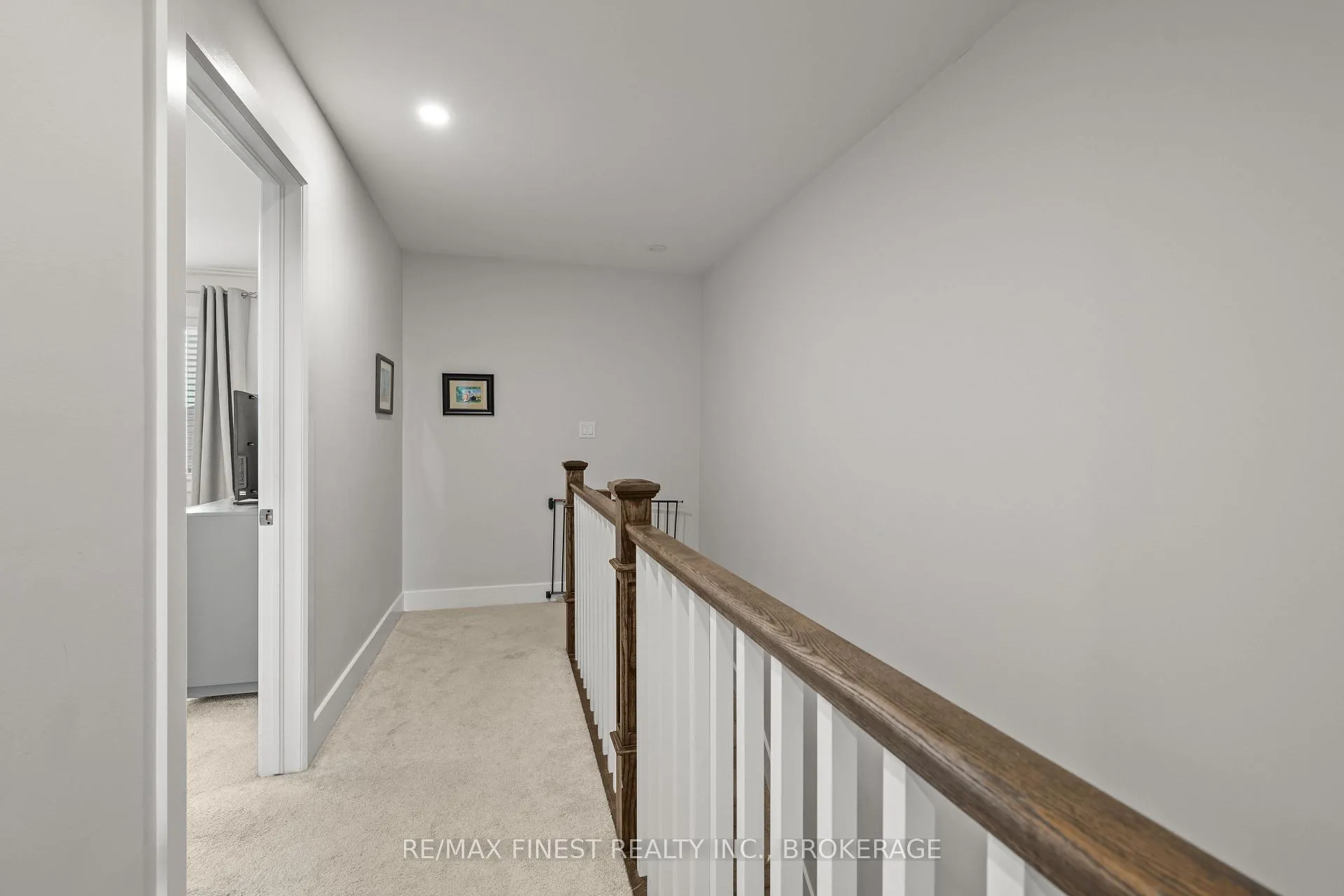 Photo 15 of 201 Pratt Drive, Loyalist, Amherstview — HOMEH