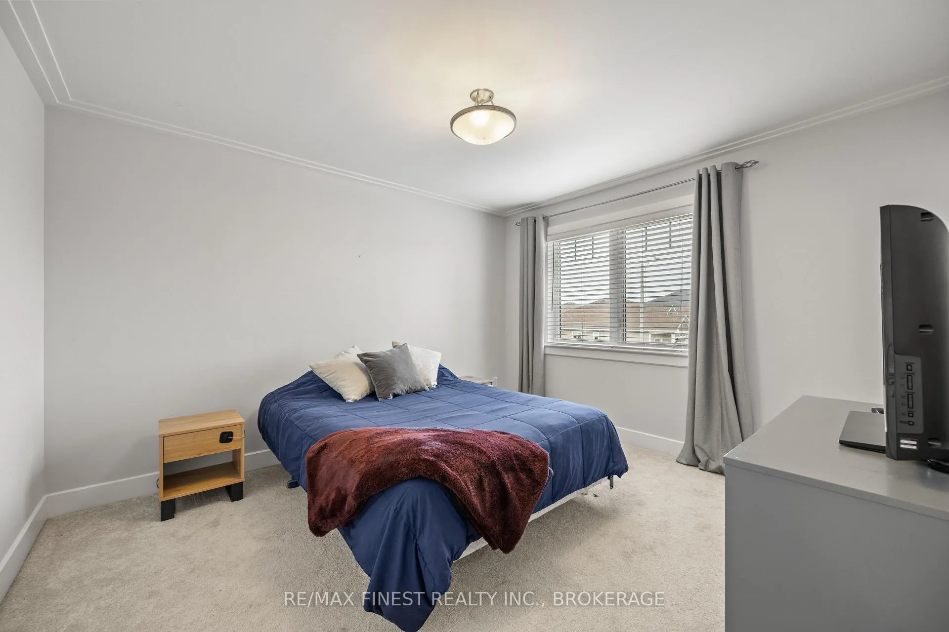 Photo 17 of 201 Pratt Drive, Loyalist, Amherstview — HOMEH