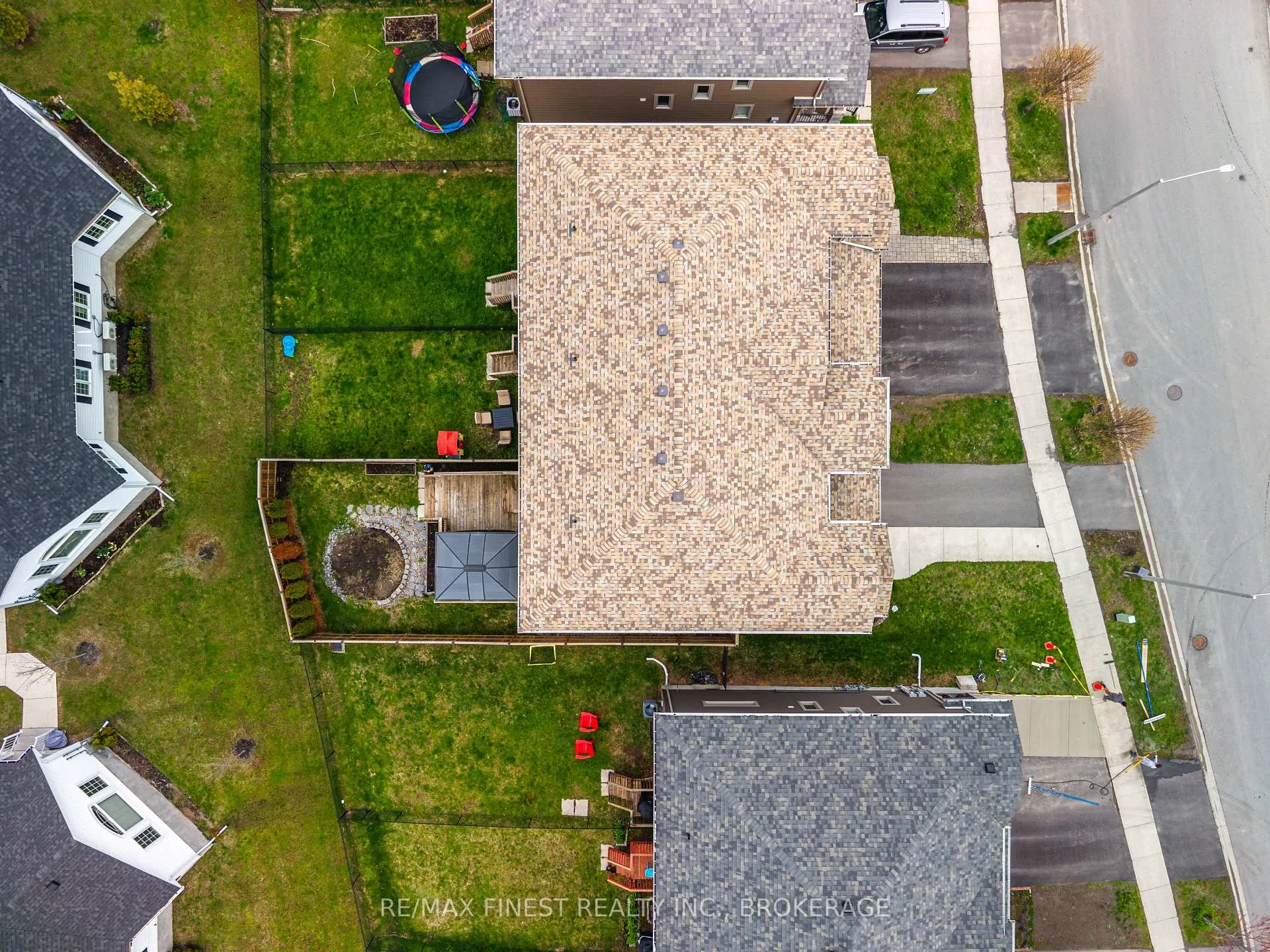Photo 32 of 201 Pratt Drive, Loyalist, Amherstview — HOMEH