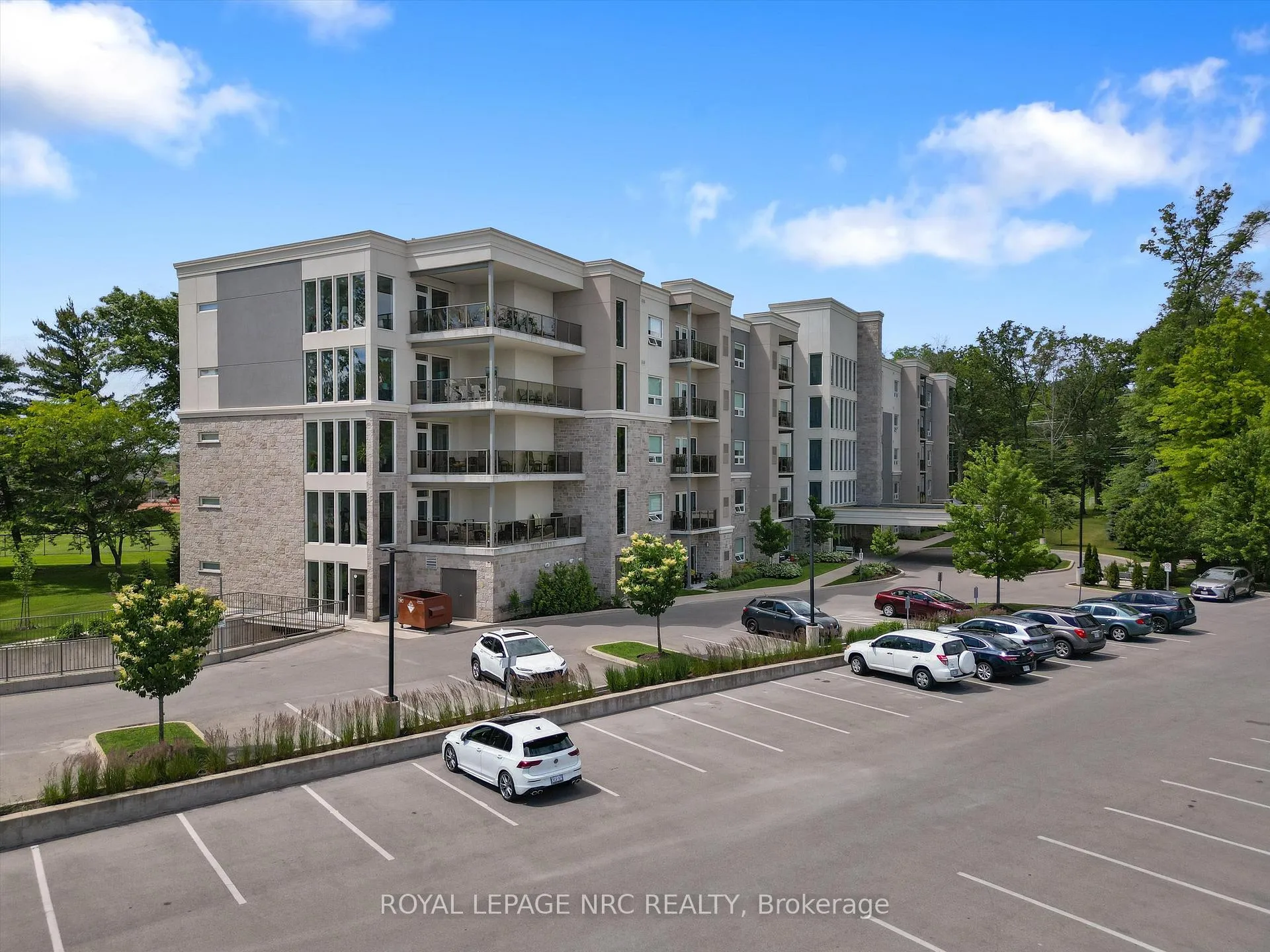 Photo 2 of Unit 505, 105 Vansickle Road S, St. Catharines, Rykert/Vansickle — HOMEH