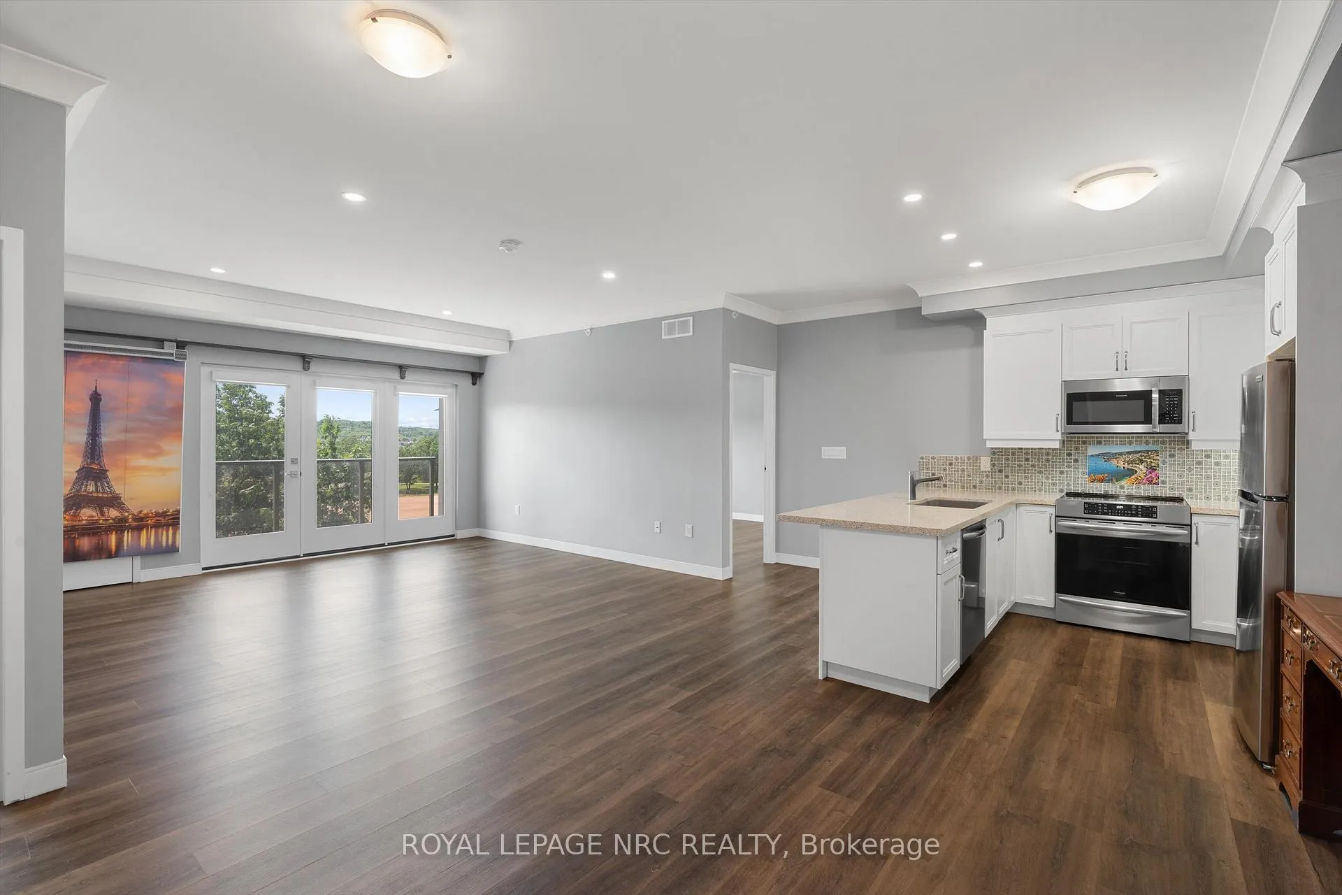 Photo 7 of Unit 505, 105 Vansickle Road S, St. Catharines, Rykert/Vansickle — HOMEH