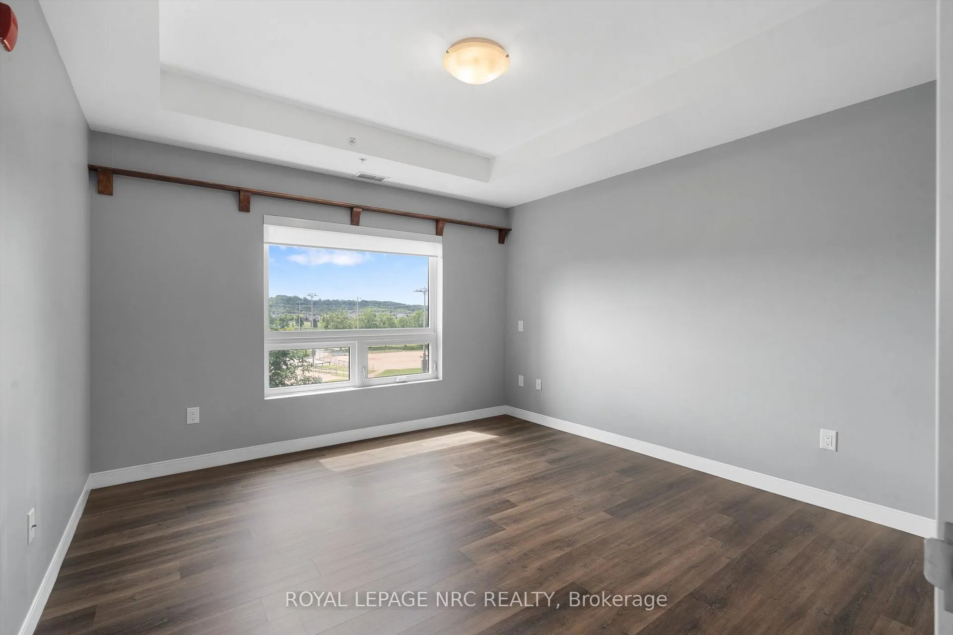 Photo 15 of Unit 505, 105 Vansickle Road S, St. Catharines, Rykert/Vansickle — HOMEH