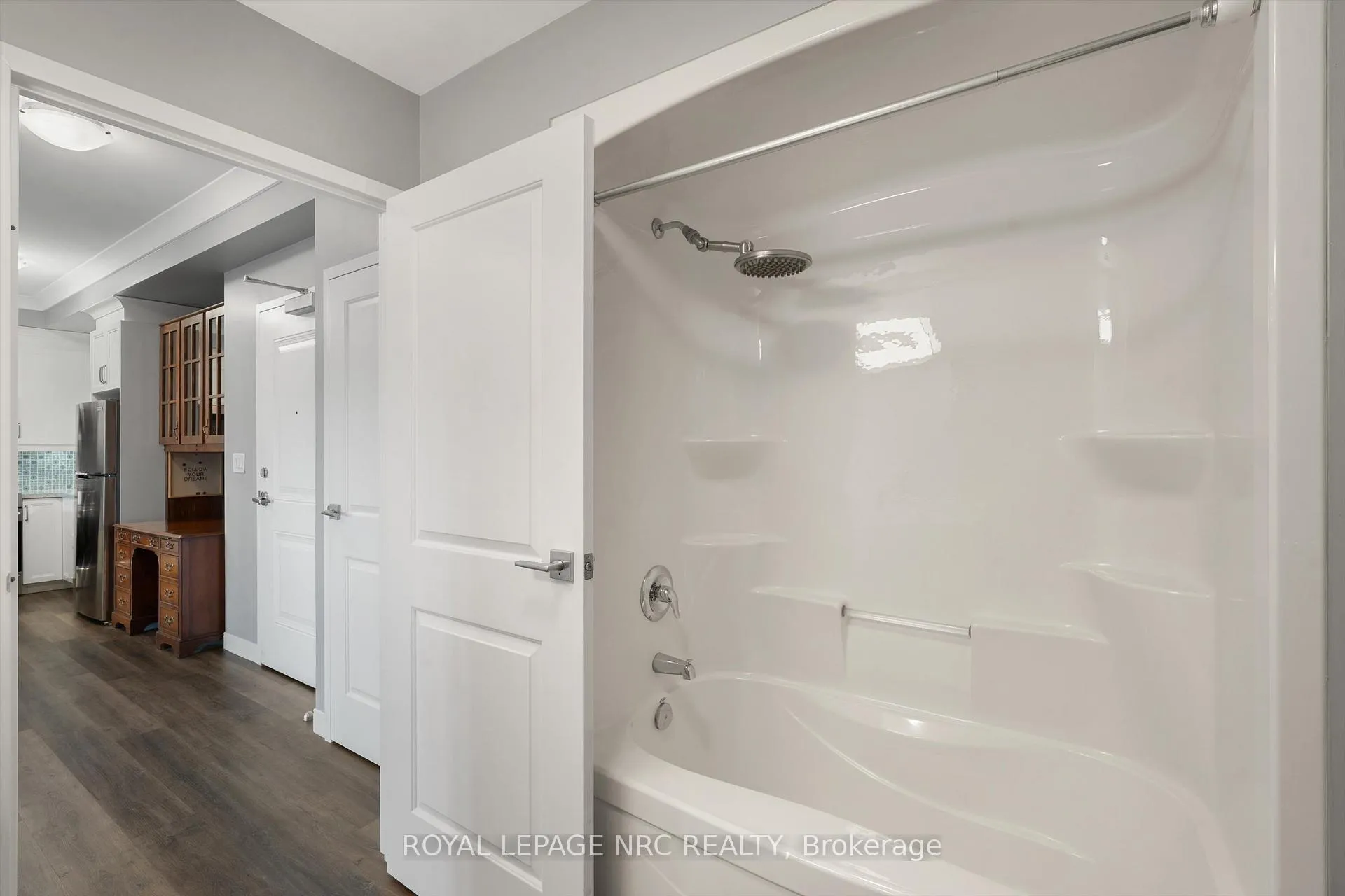 Photo 24 of Unit 505, 105 Vansickle Road S, St. Catharines, Rykert/Vansickle — HOMEH