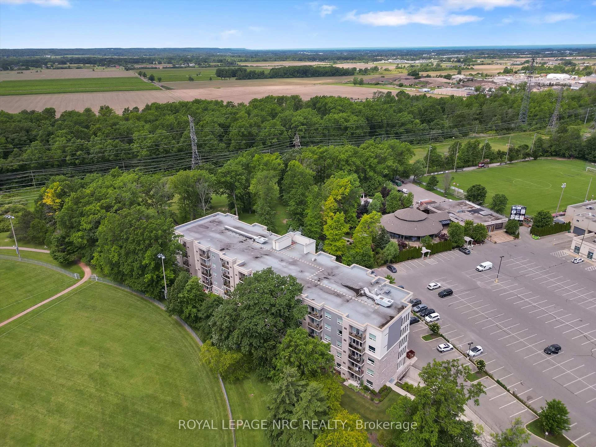 Photo 5 of Unit 505, 105 Vansickle Road S, St. Catharines, Rykert/Vansickle — HOMEH