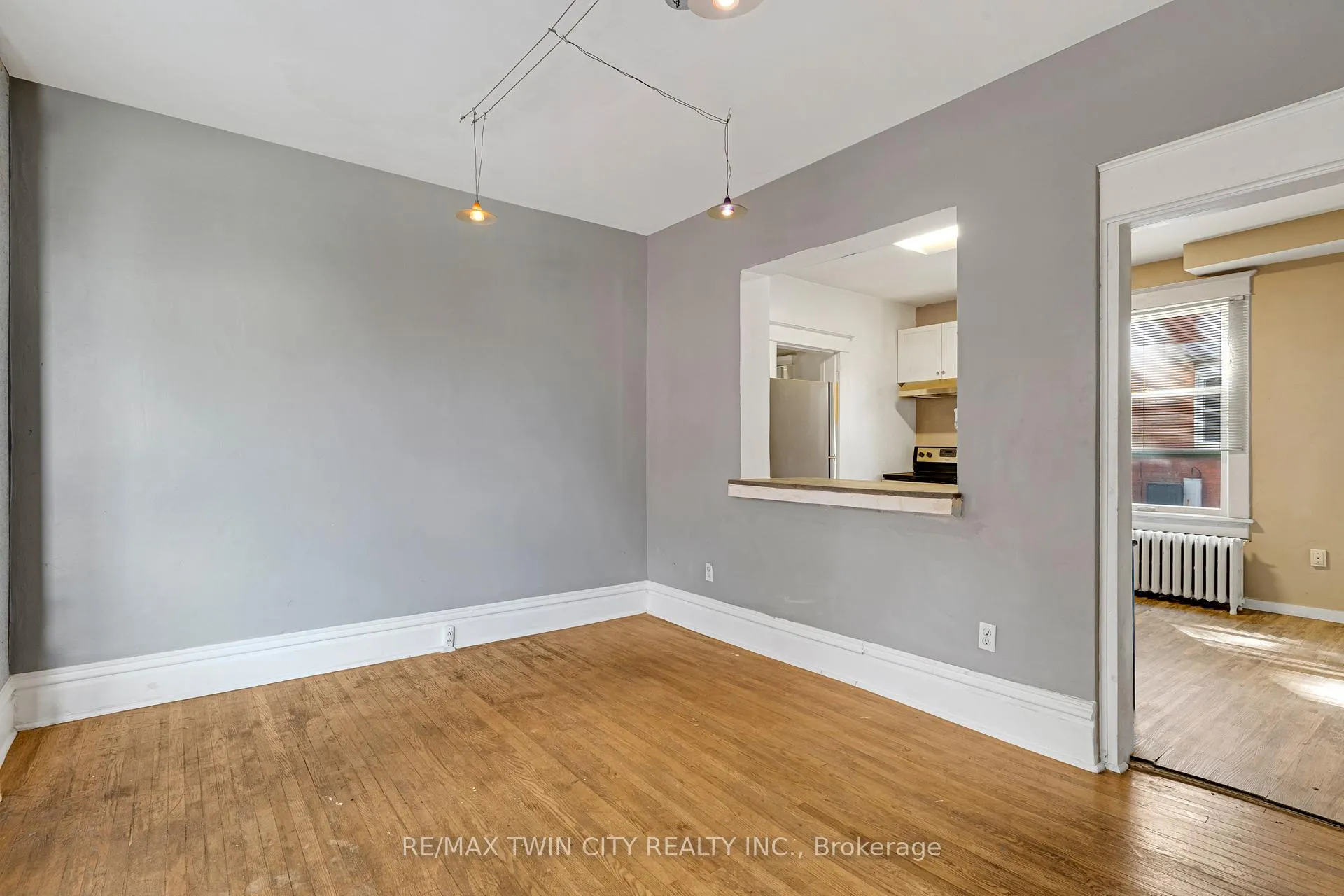 Photo 12 of 91 Charles Street E, Kitchener, Cedar Hill — HOMEH