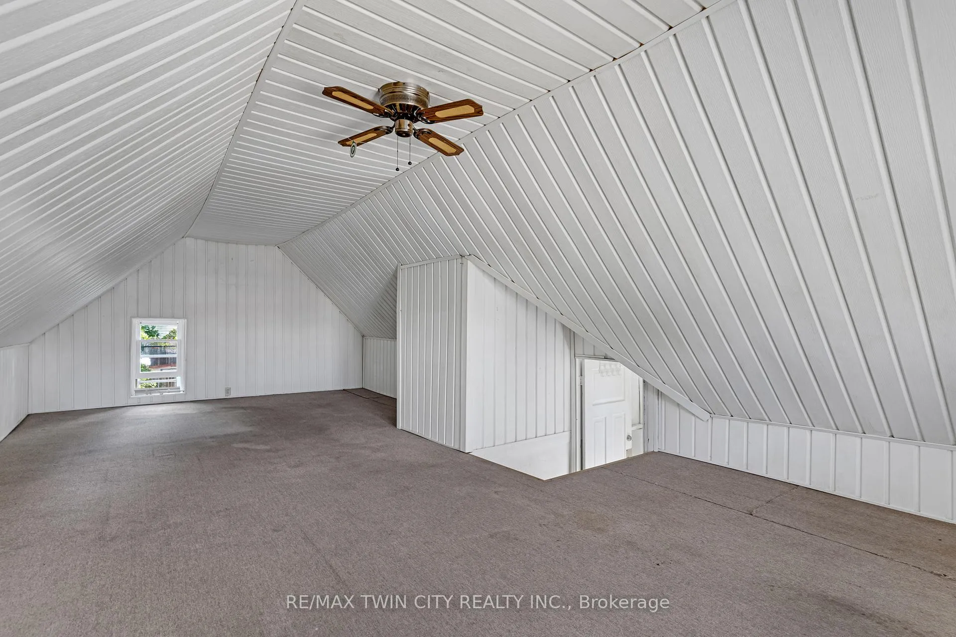 Photo 26 of 91 Charles Street E, Kitchener, Cedar Hill — HOMEH