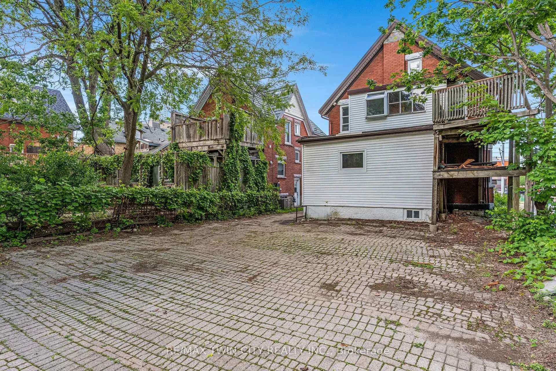Photo 29 of 91 Charles Street E, Kitchener, Cedar Hill — HOMEH