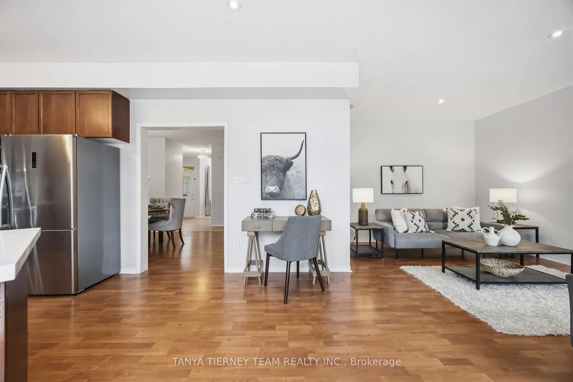 Photo 23 of 75 Robert Attersley Drive E, Whitby, Taunton North — HOMEH