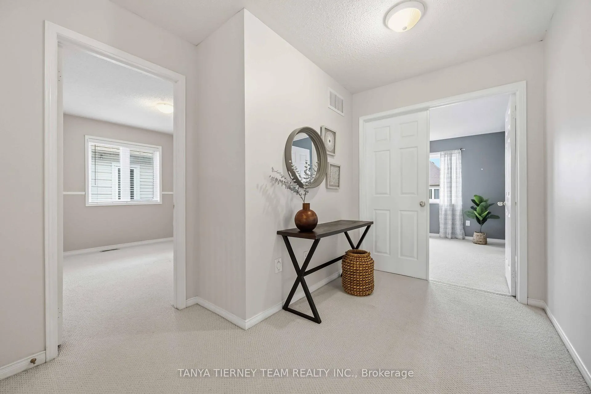 Photo 29 of 75 Robert Attersley Drive E, Whitby, Taunton North — HOMEH