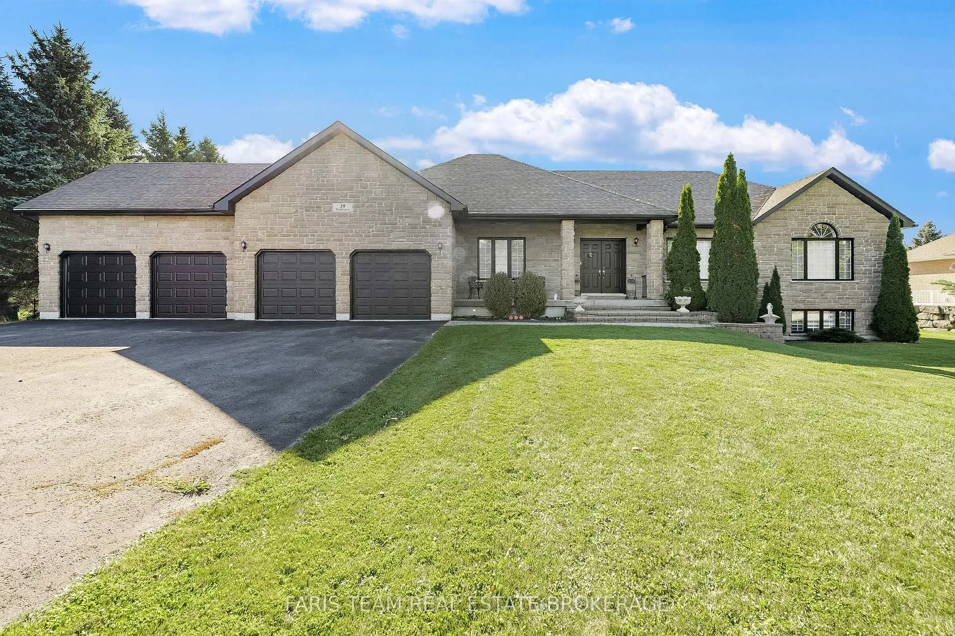 Photo 3 of 39 Vanderpost Crescent, Essa, Thornton — HOMEH