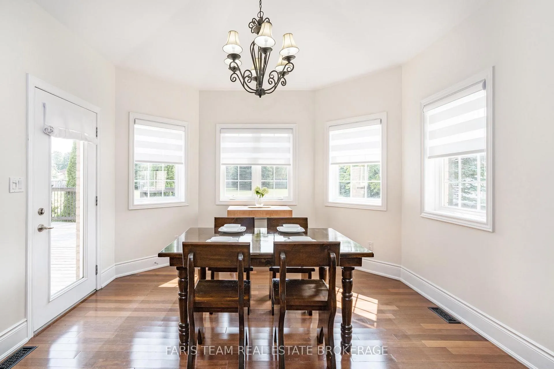 Photo 8 of 39 Vanderpost Crescent, Essa, Thornton — HOMEH