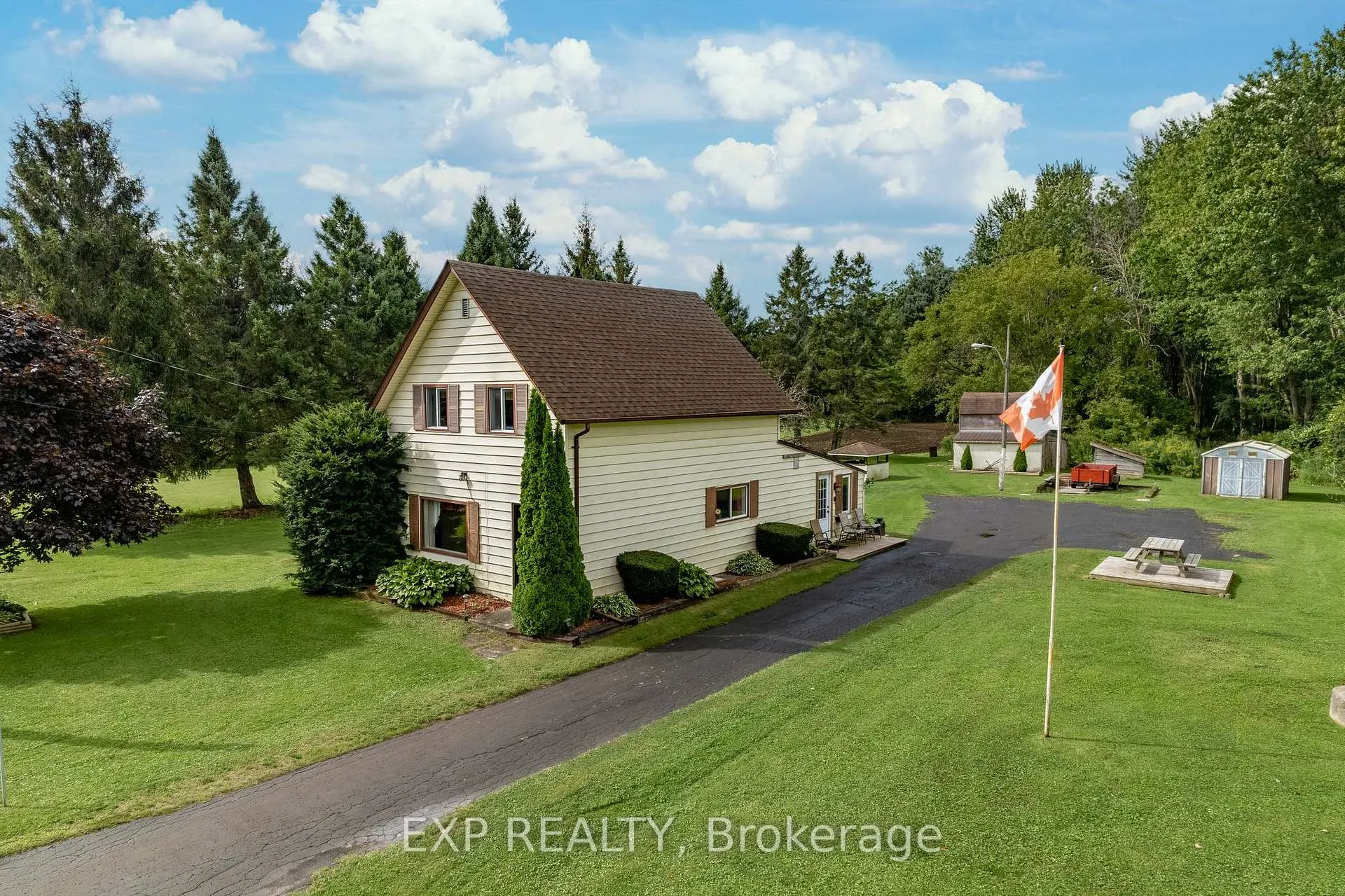 Front of 21331 Loyalist Parkway