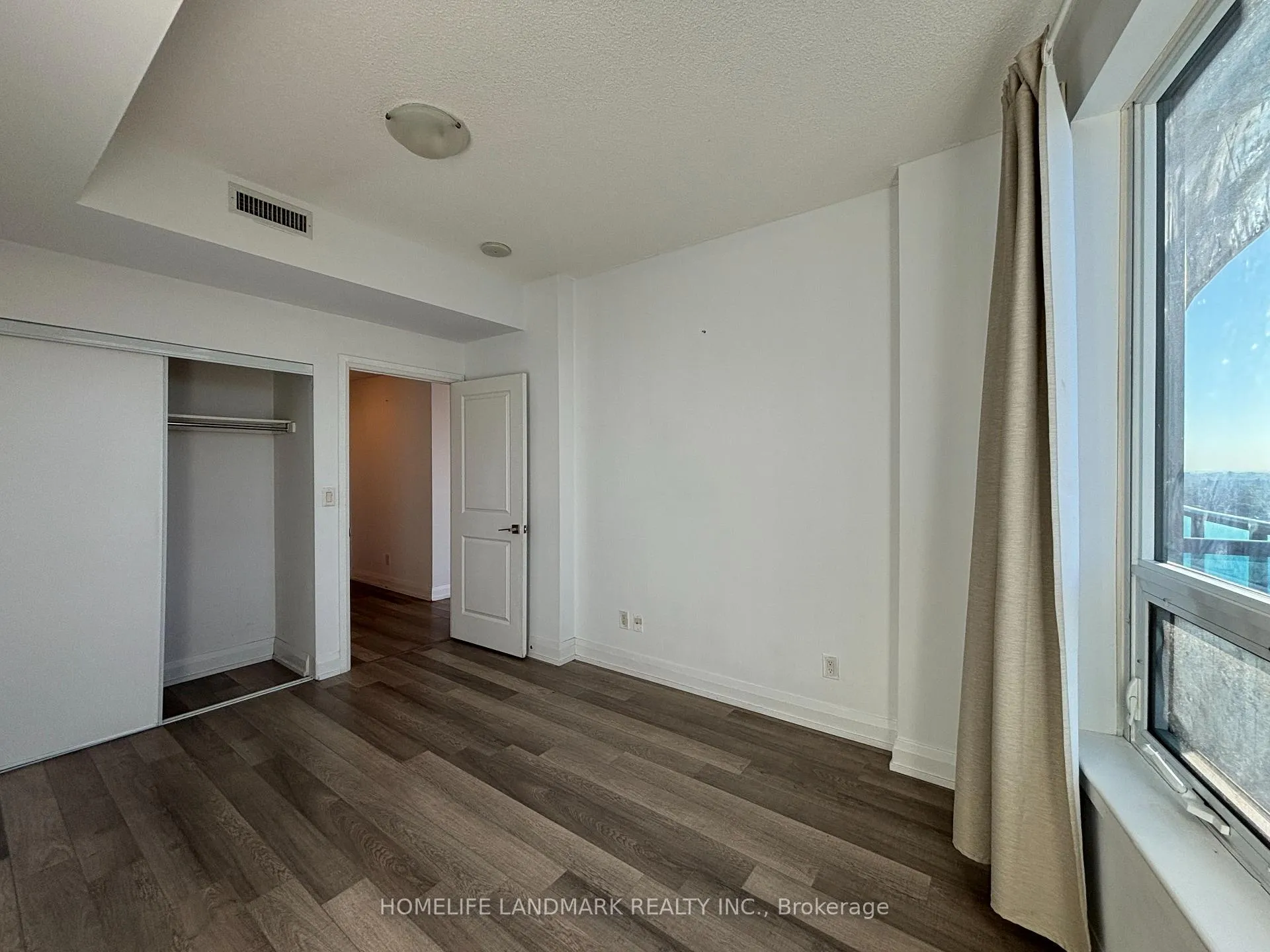 Photo 12 of Unit 2508, 7171 Yonge Street, Markham, Thornhill — HOMEH
