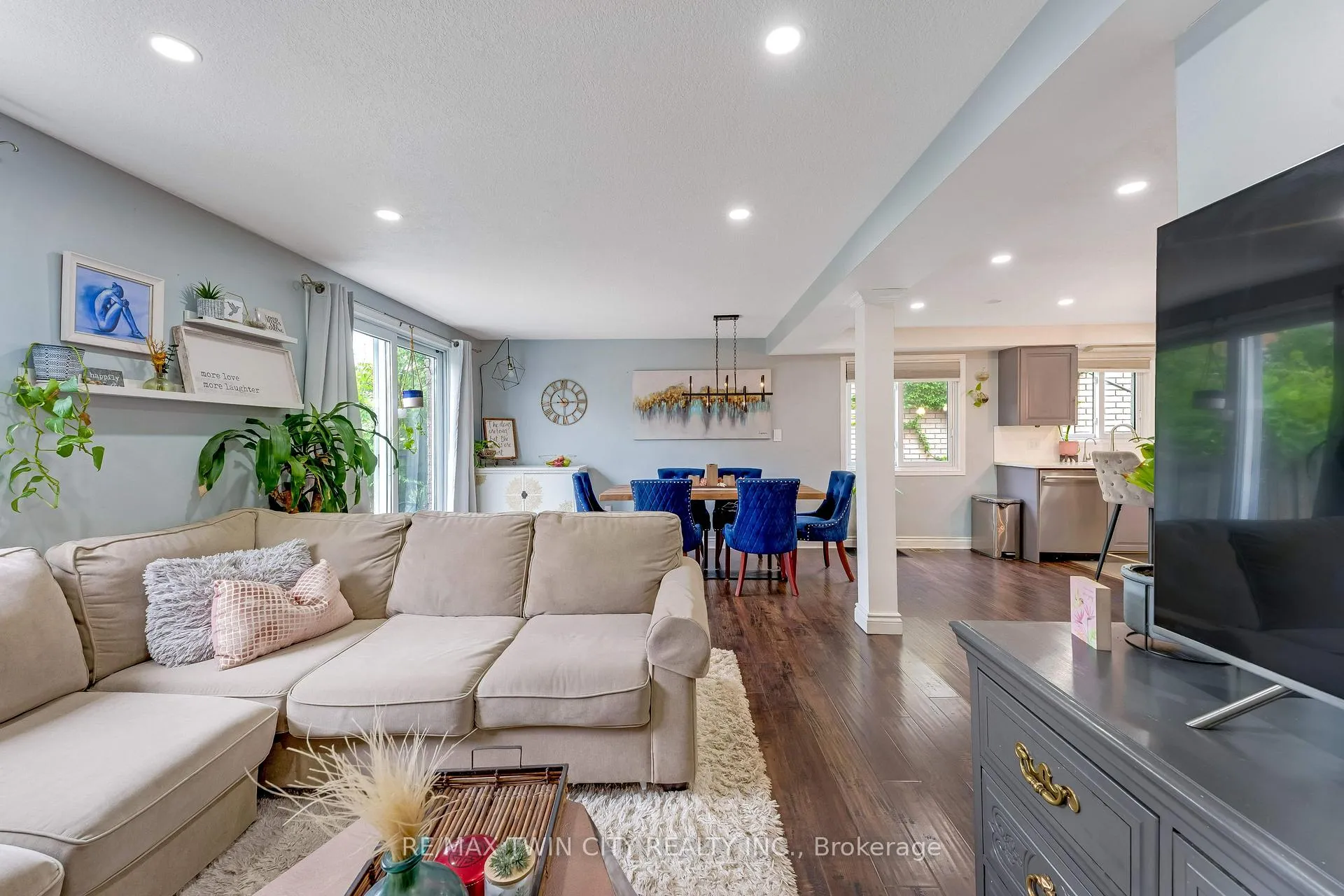 Photo 14 of 925 Copper Leaf Crescent, Kitchener, Trussler — HOMEH