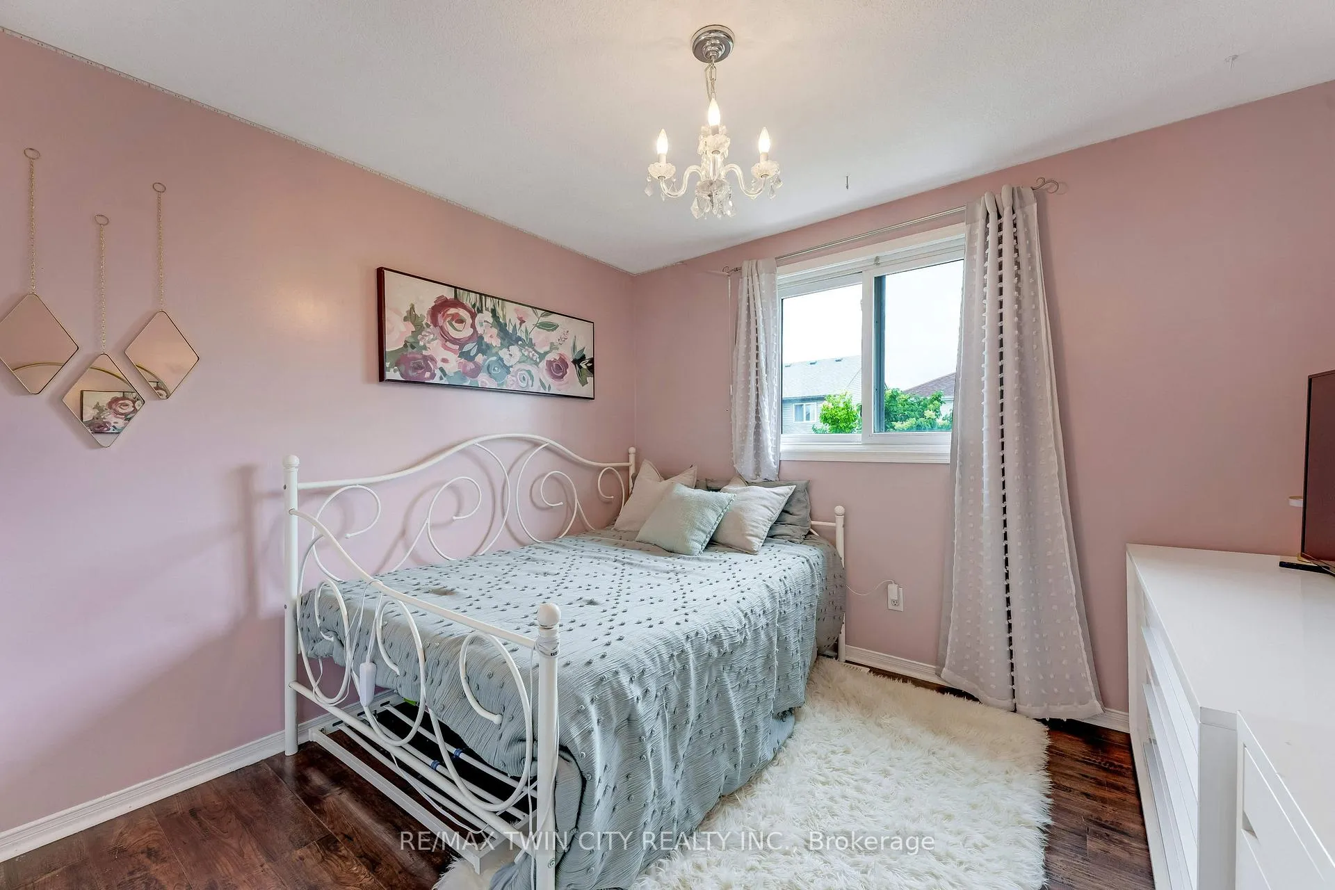 Photo 18 of 925 Copper Leaf Crescent, Kitchener, Trussler — HOMEH