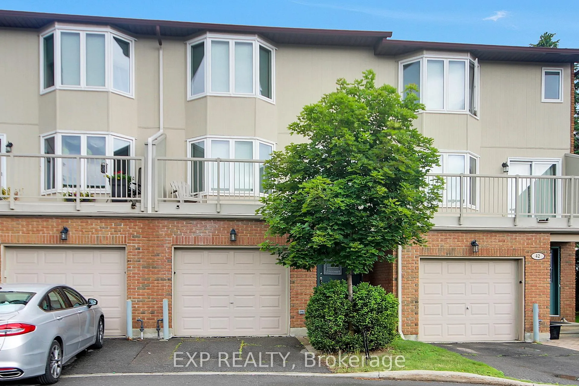 Photo 1 of Unit 20, 40 Huntview Private, Ottawa, Hunt Club/Western Community — HOMEH