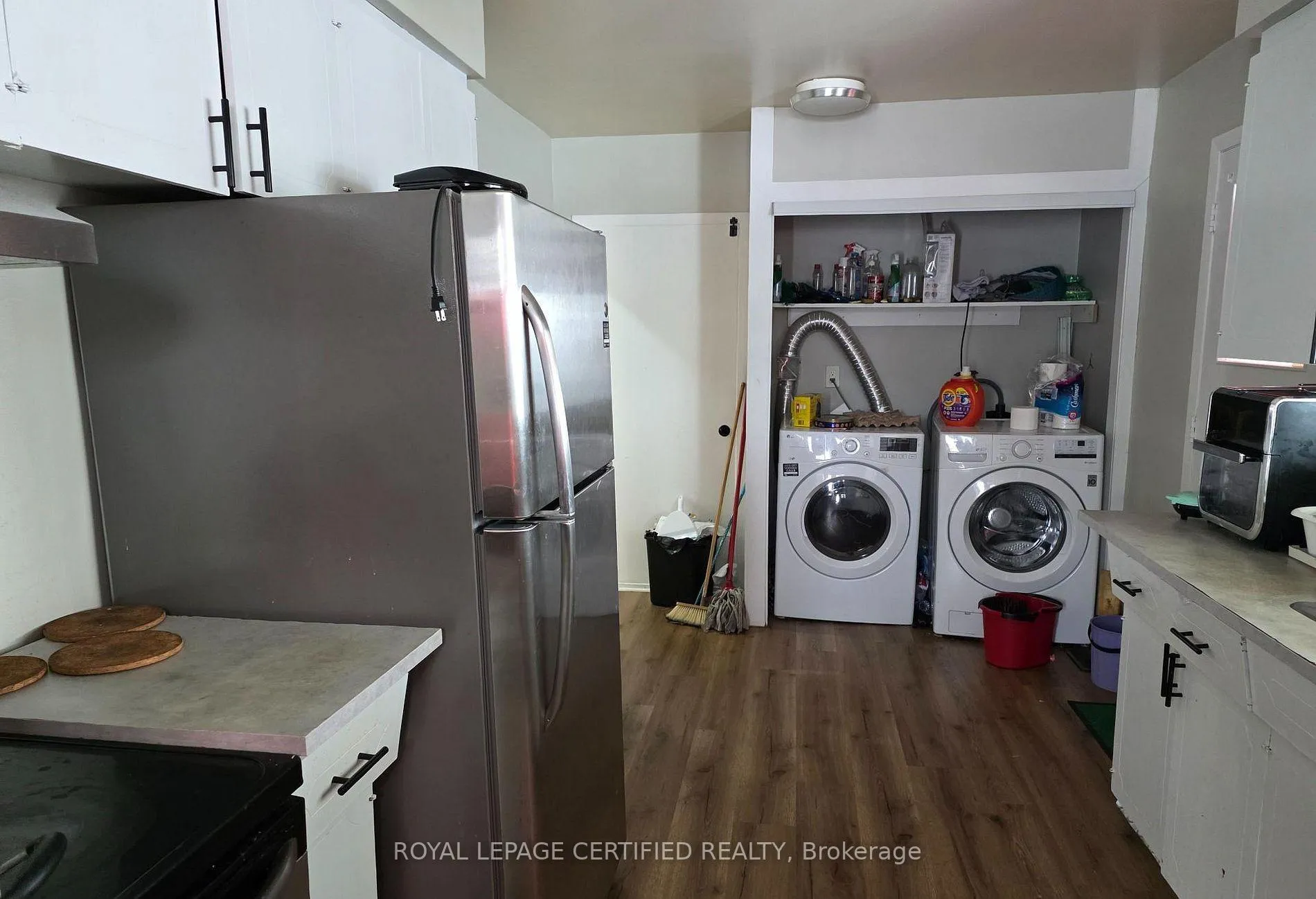 Photo 6 of 2 Rideau Crescent, Hamilton, Lisgar — HOMEH