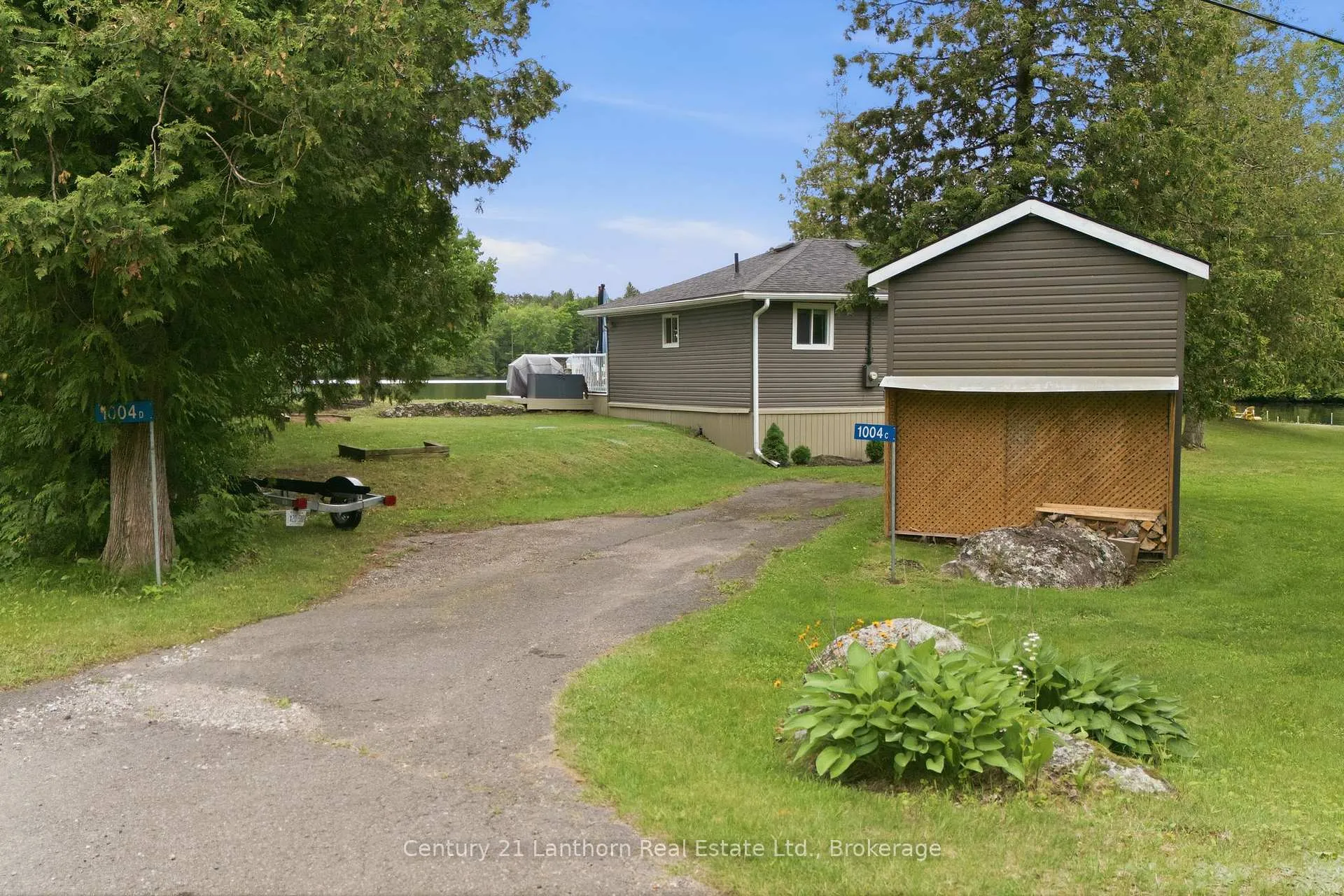 Photo 8 of 1004 C Almond Lane, Frontenac, Frontenac Centre — HOMEH