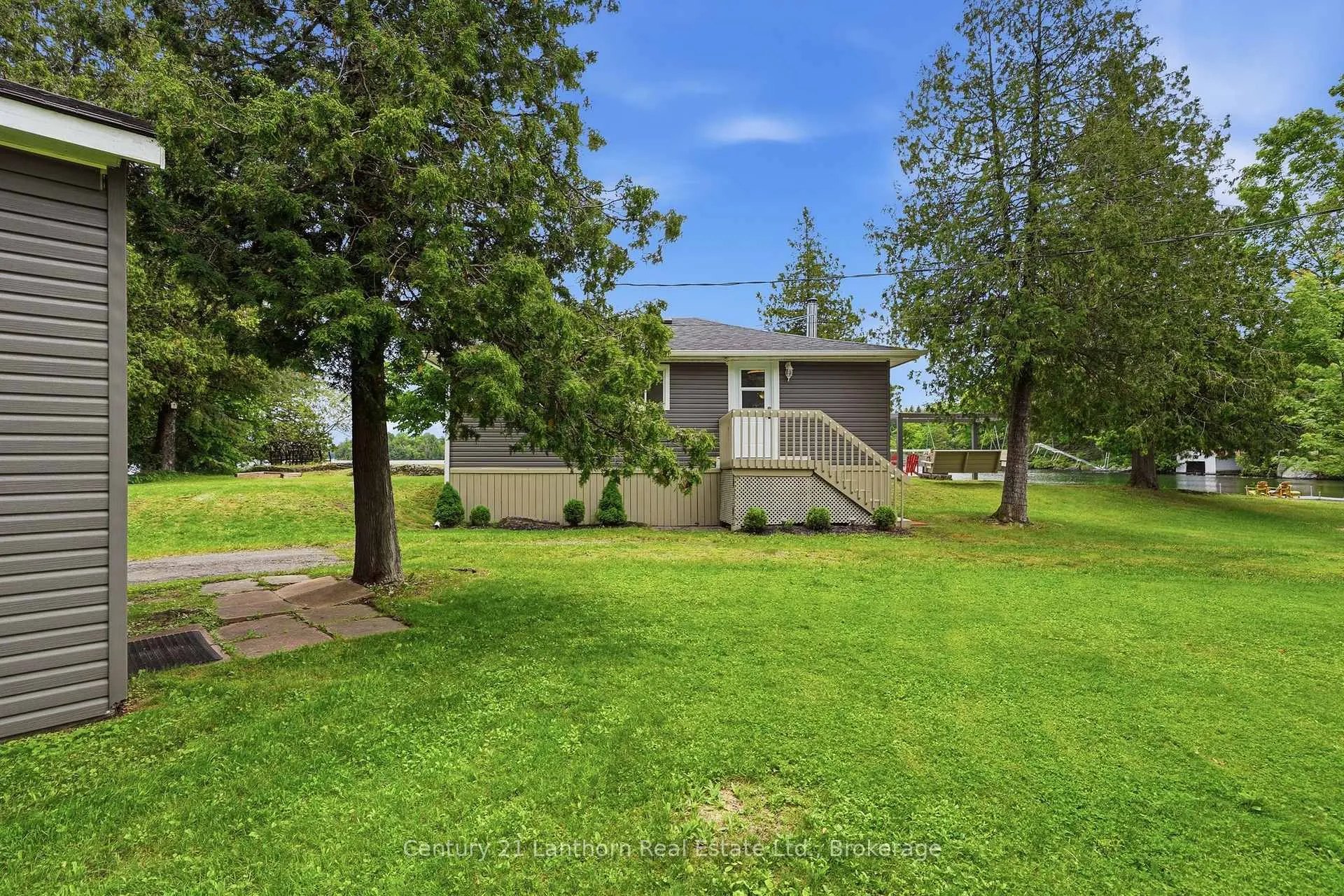 Photo 9 of 1004 C Almond Lane, Frontenac, Frontenac Centre — HOMEH